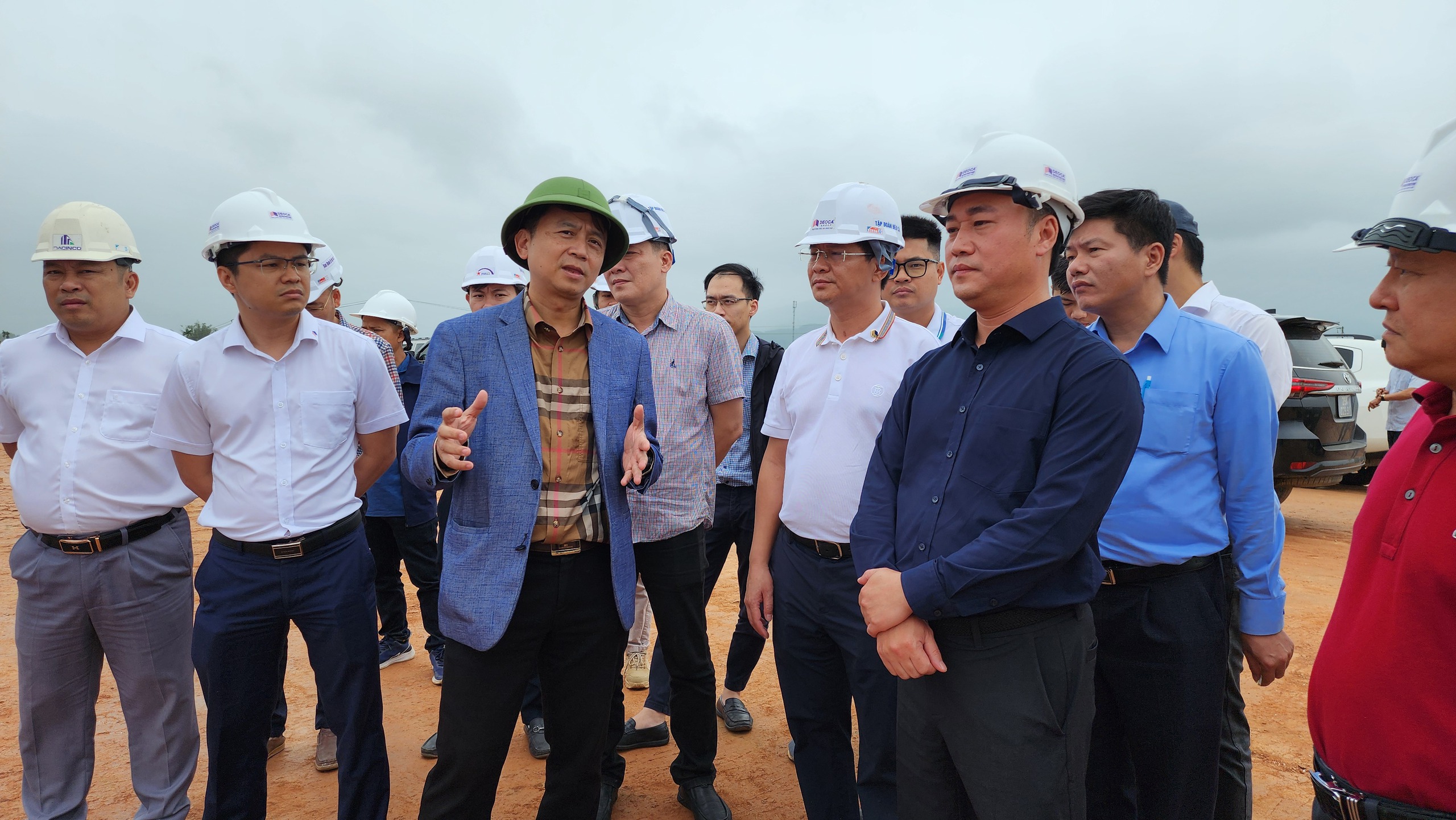 Thứ trưởng Nguyễn Việt H&ugrave;ng: Nỗ lực cao nhất ho&agrave;n th&agrave;nh cao tốc Quảng Ng&atilde;i - Ho&agrave;i Nhơn- Ảnh 1.