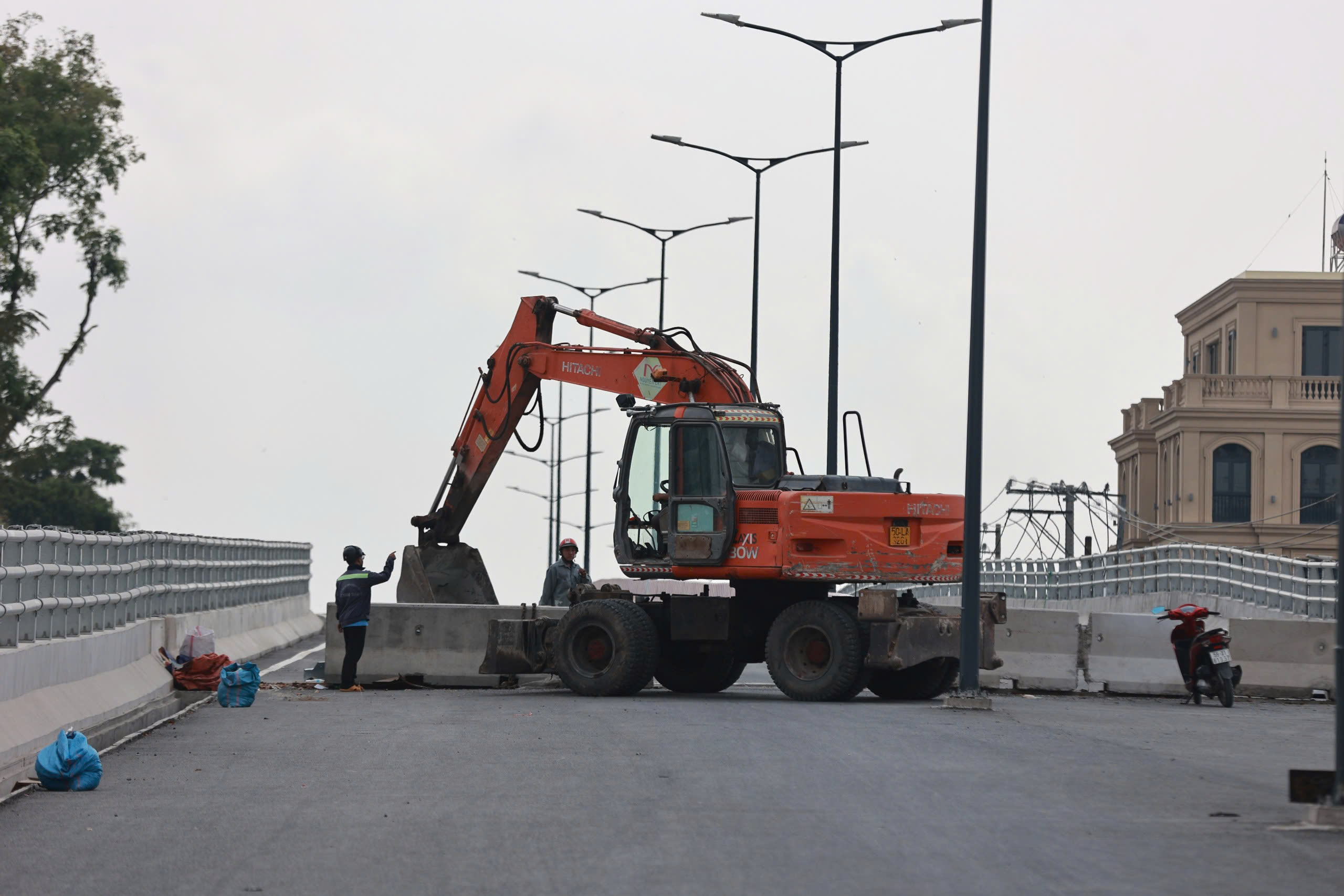 Cận cảnh cầu vượt trước nh&agrave; ga T3 sắp đưa v&agrave;o khai th&aacute;c- Ảnh 5.