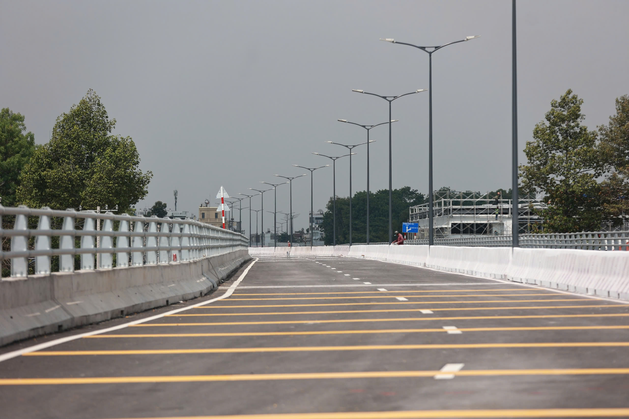 Cận cảnh cầu vượt trước nh&agrave; ga T3 sắp đưa v&agrave;o khai th&aacute;c- Ảnh 10.