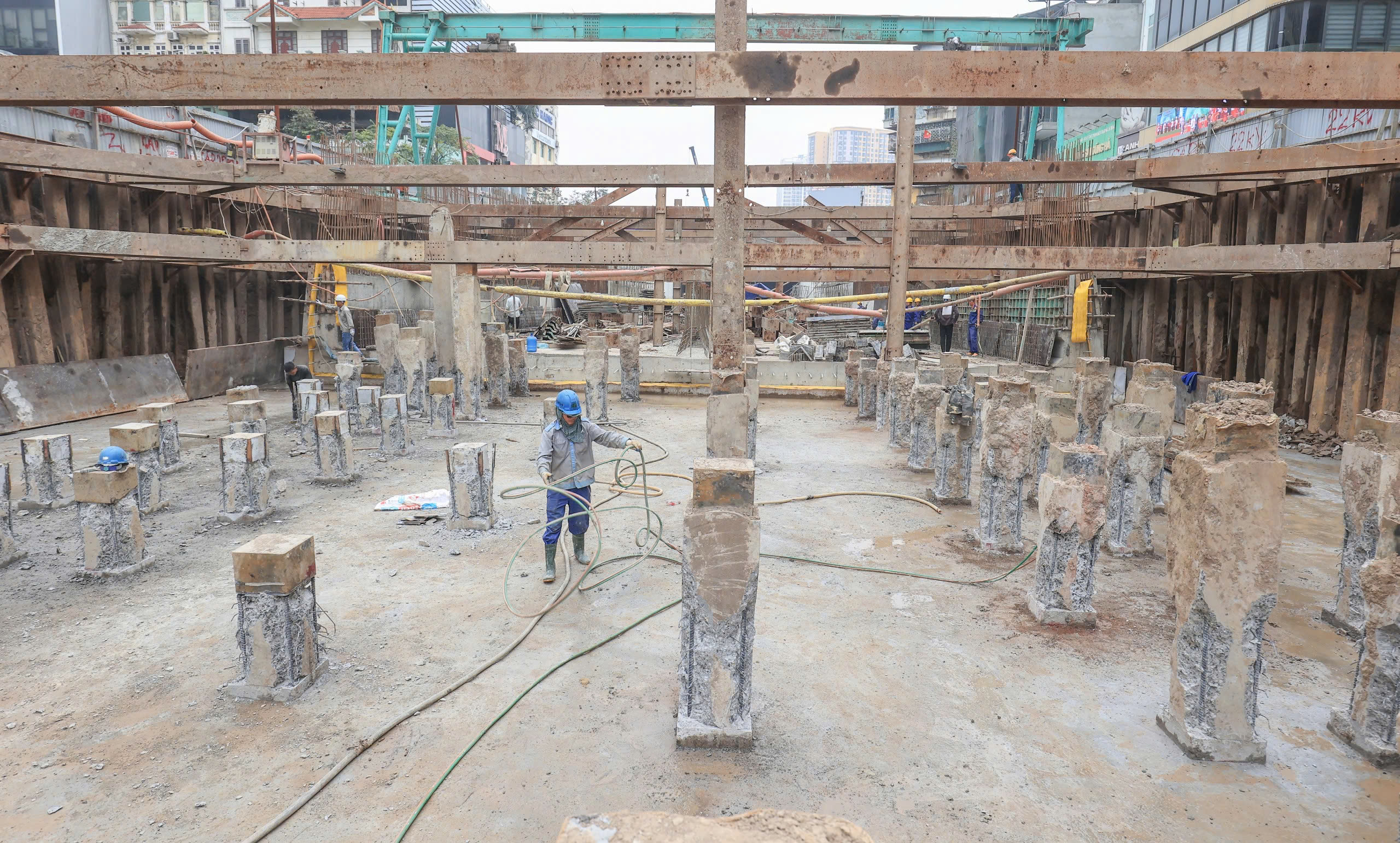 Toàn cảnh hầm chui Giải Phóng - Kim Đồng sau gần 2,5 năm thi công- Ảnh 15. Toàn cảnh hầm chui Giải Phóng - Kim Đồng sau gần 2,5 năm thi công- Ảnh 15.