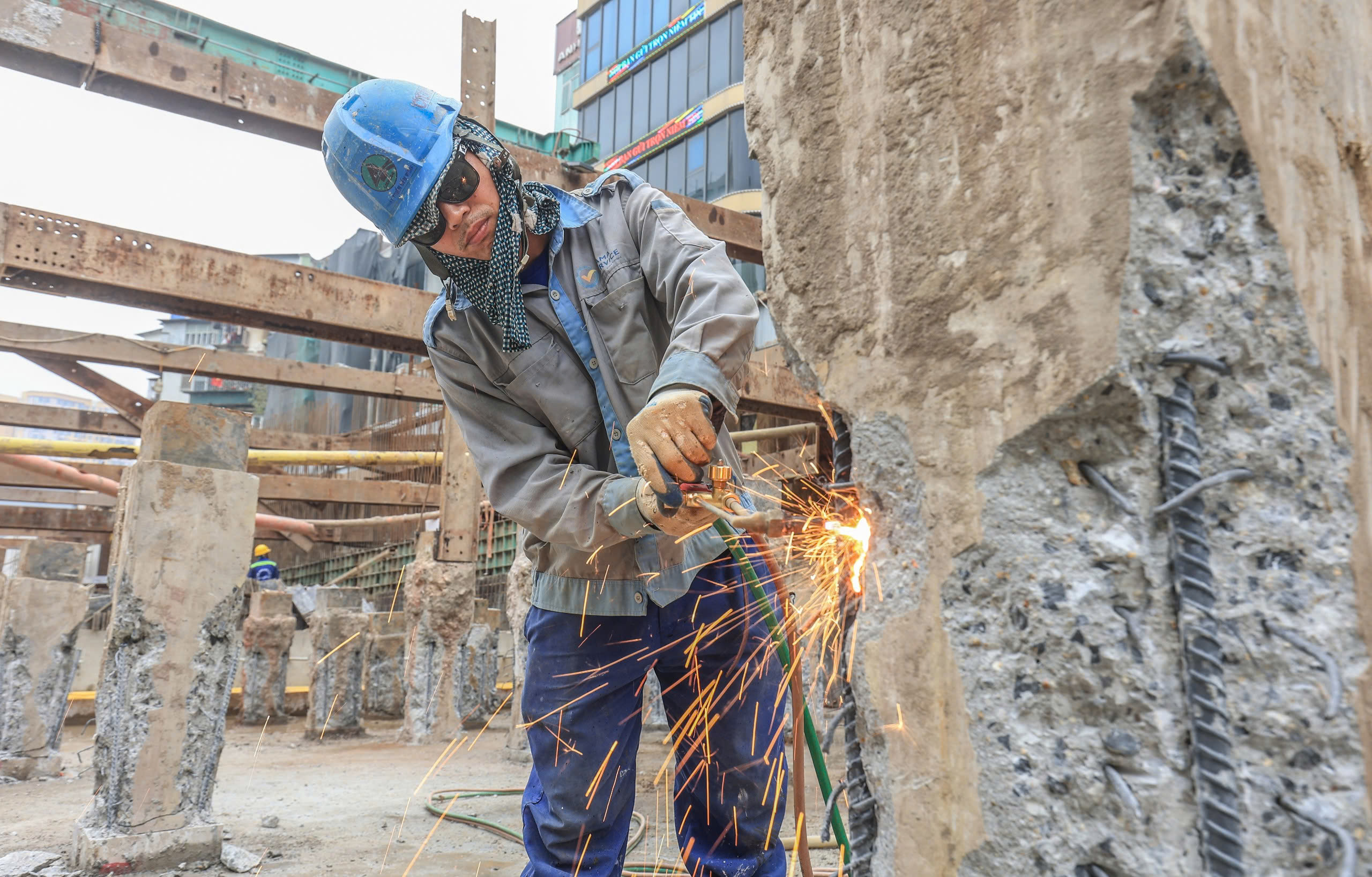 Toàn cảnh hầm chui Giải Phóng - Kim Đồng sau gần 2,5 năm thi công- Ảnh 14. Toàn cảnh hầm chui Giải Phóng - Kim Đồng sau gần 2,5 năm thi công- Ảnh 14.