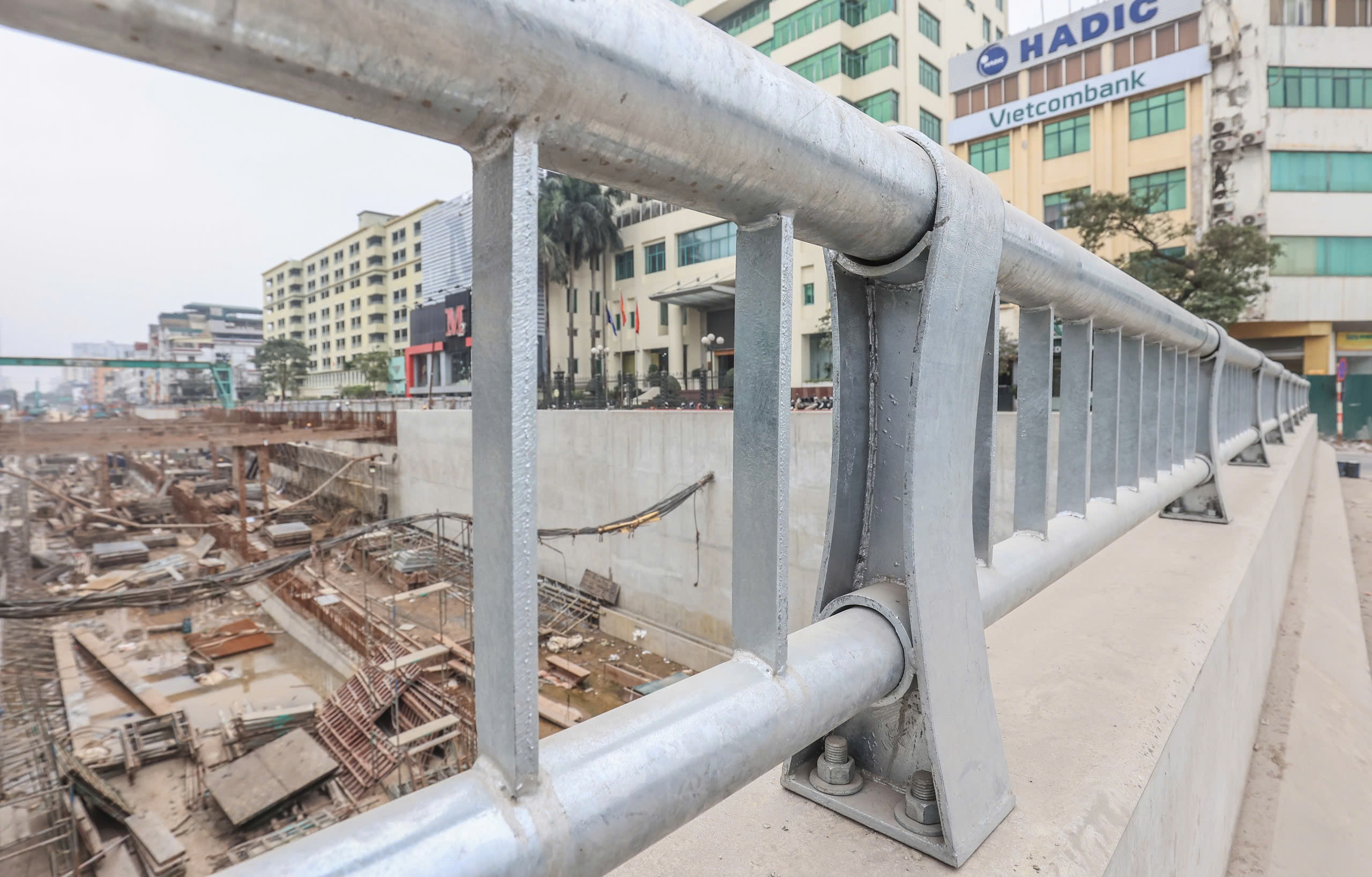 Toàn cảnh hầm chui Giải Phóng - Kim Đồng sau gần 2,5 năm thi công- Ảnh 9. Toàn cảnh hầm chui Giải Phóng - Kim Đồng sau gần 2,5 năm thi công- Ảnh 9.