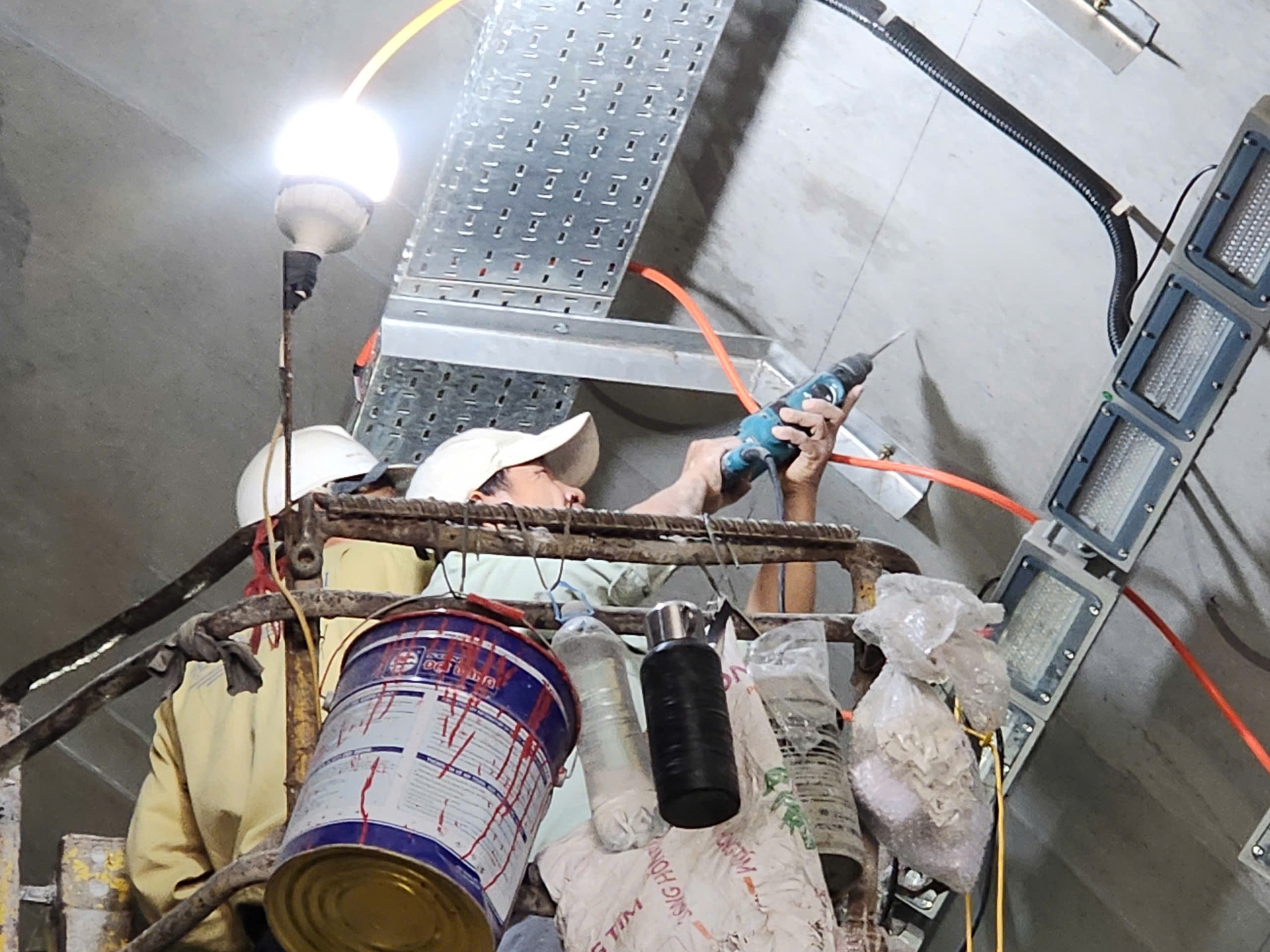 Hình hài hầm xuyên núi hơn 1.000 tỷ đồng qua Hà Tĩnh- Ảnh 5. Hình hài hầm xuyên núi hơn 1.000 tỷ đồng qua Hà Tĩnh- Ảnh 5.