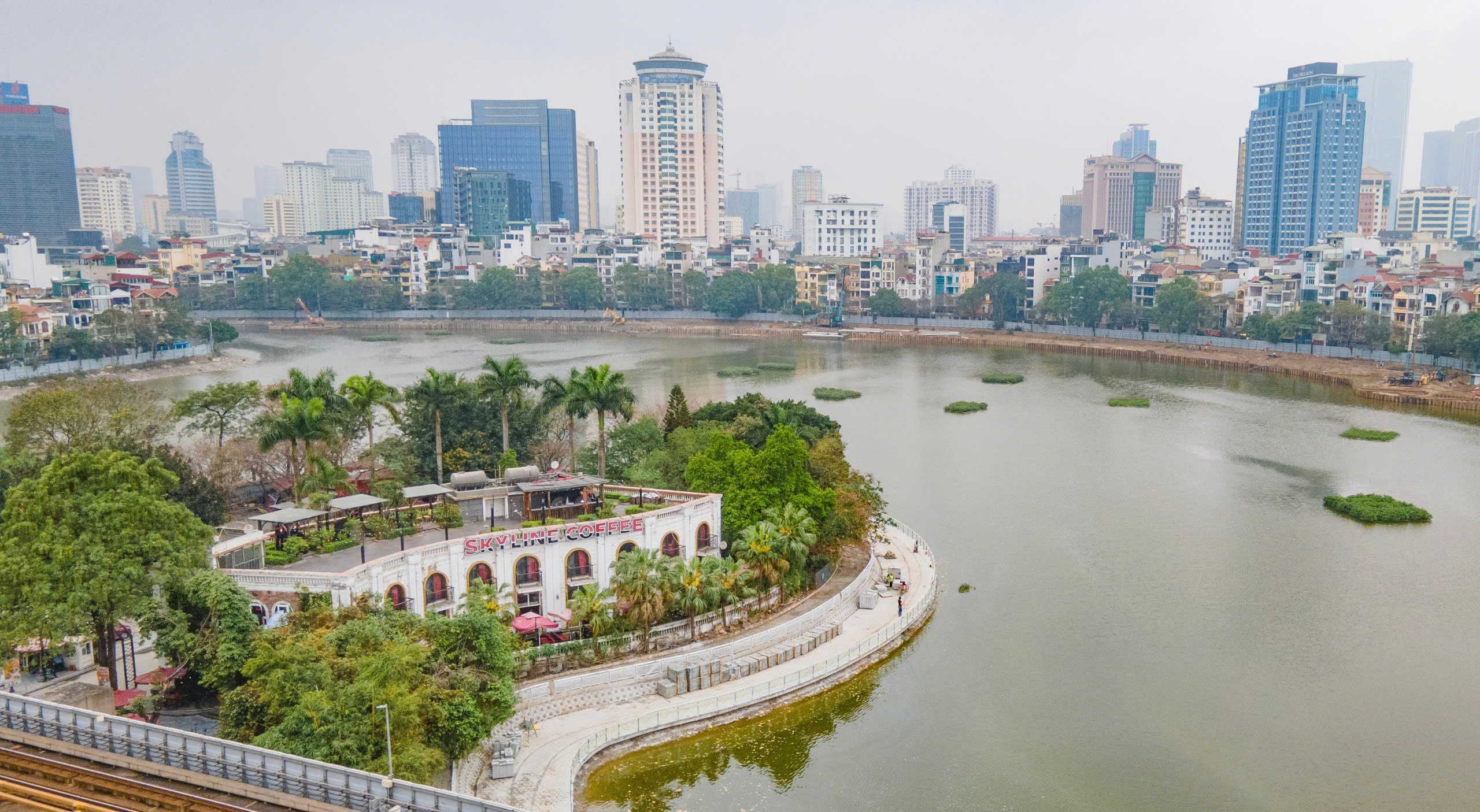 Cận cảnh công trường hồ Đống Đa sau 8 tháng cải tạo- Ảnh 2. Cận cảnh công trường hồ Đống Đa sau 8 tháng cải tạo- Ảnh 2.