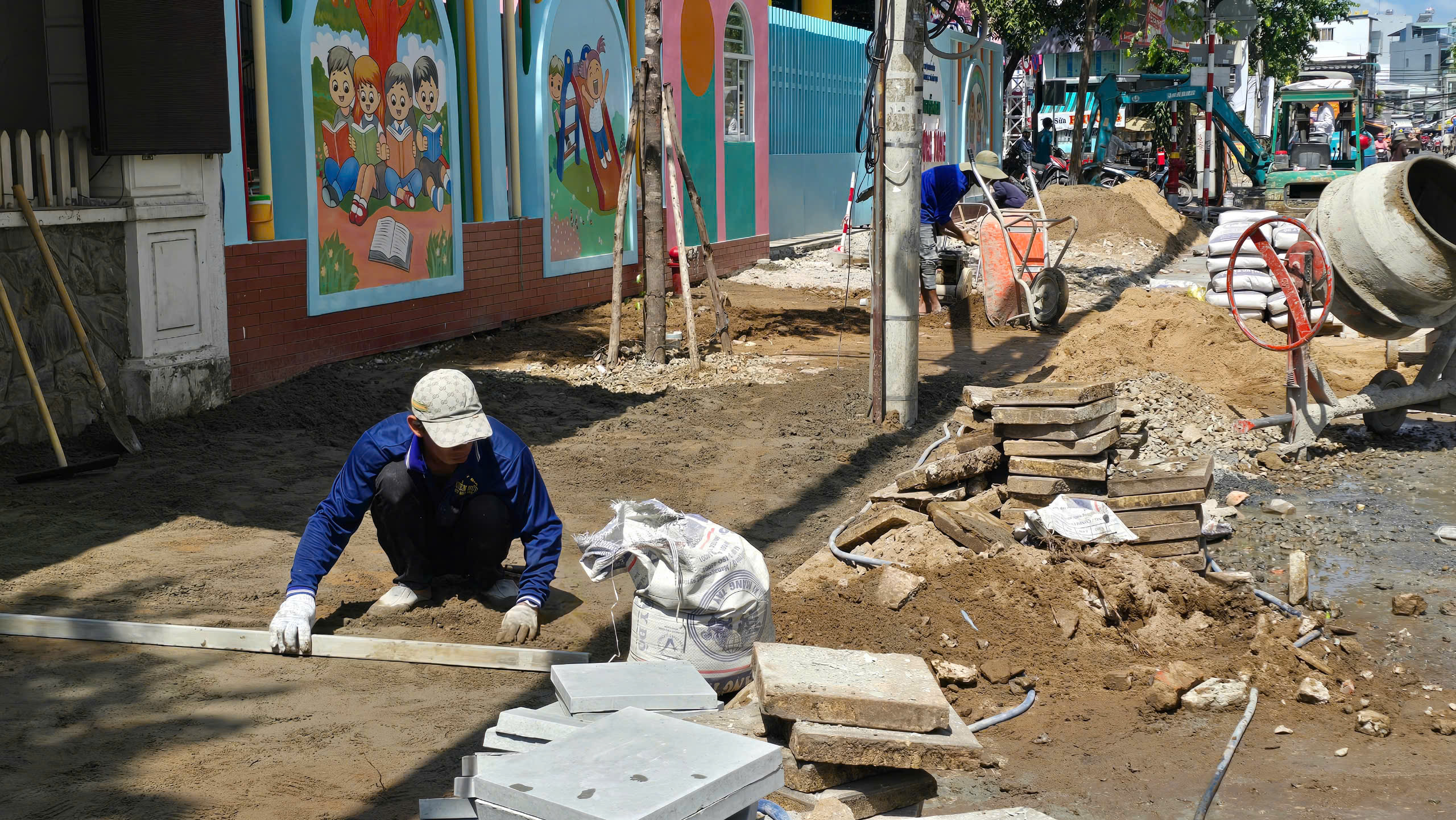 B&oacute;c dỡ, cải tạo vỉa h&egrave; nhiều tuyến đường trung t&acirc;m Cần Thơ- Ảnh 3.