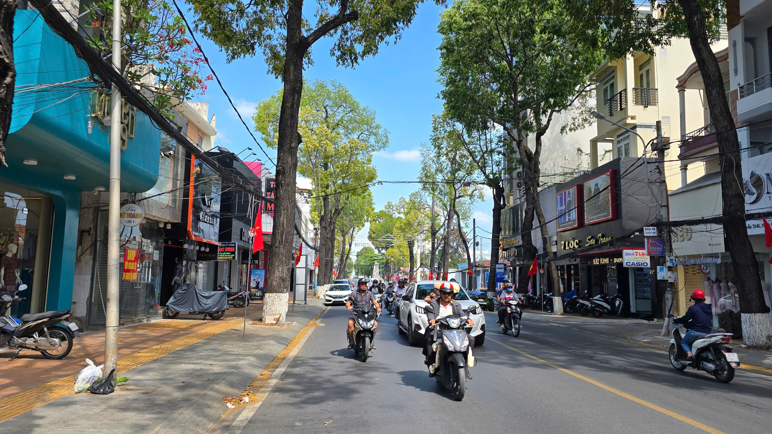 B&oacute;c dỡ, cải tạo vỉa h&egrave; nhiều tuyến đường trung t&acirc;m Cần Thơ- Ảnh 6.