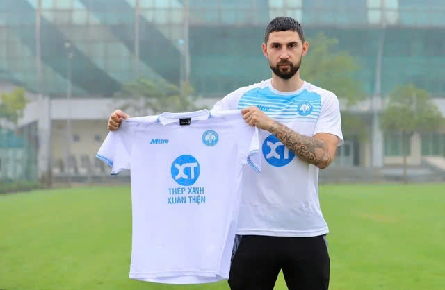 Nh&agrave; v&ocirc; địch V-League chi&ecirc;u mộ sao Việt kiều mới toanh- Ảnh 1.