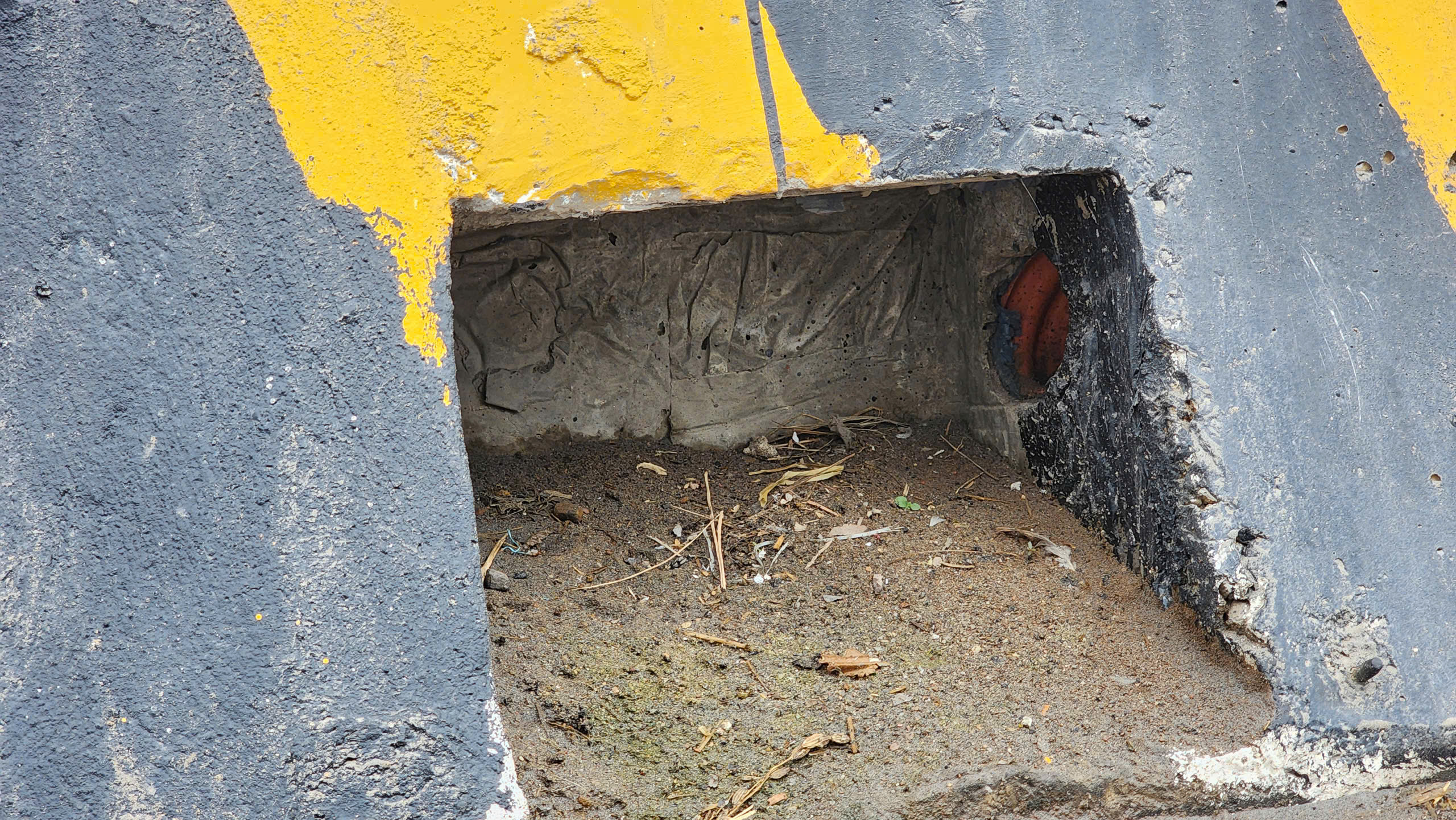 Bắc Ninh: Nguy cơ mất an to&agrave;n tr&ecirc;n cầu B&igrave;nh Than do hệ thống chiếu s&aacute;ng t&ecirc; liệt- Ảnh 27.