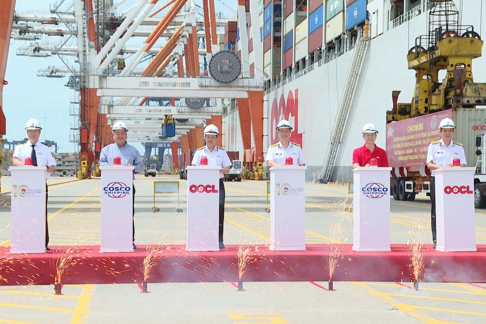 Cảng T&acirc;n Cảng C&aacute;i M&eacute;p - Thị Vải đ&oacute;n si&ecirc;u t&agrave;u đi bờ Đ&ocirc;ng nước Mỹ- Ảnh 1.