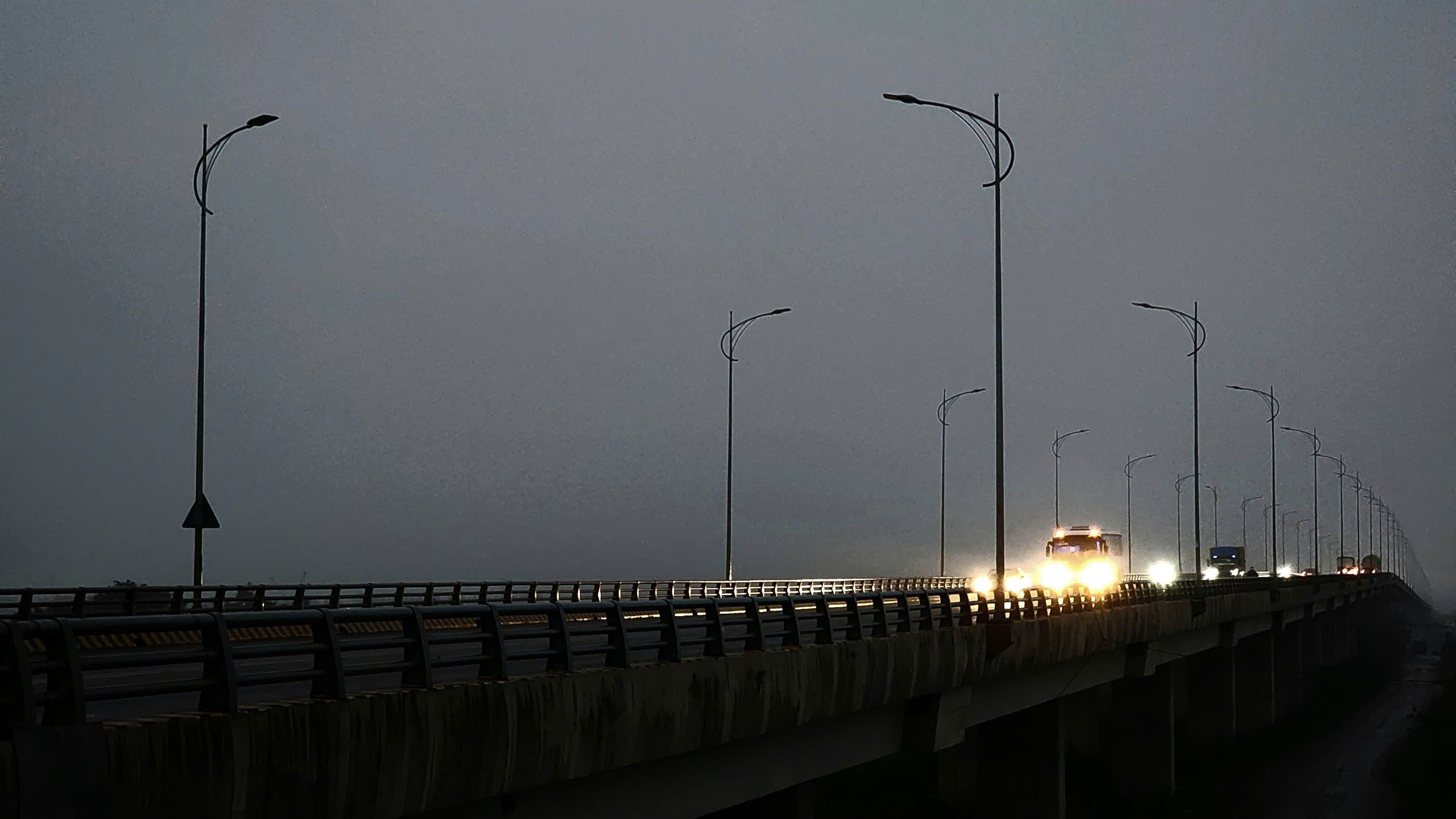 Sở X&acirc;y dựng Bắc Ninh chỉ đạo nhanh ch&oacute;ng thắp s&aacute;ng lại cầu B&igrave;nh Than- Ảnh 1.