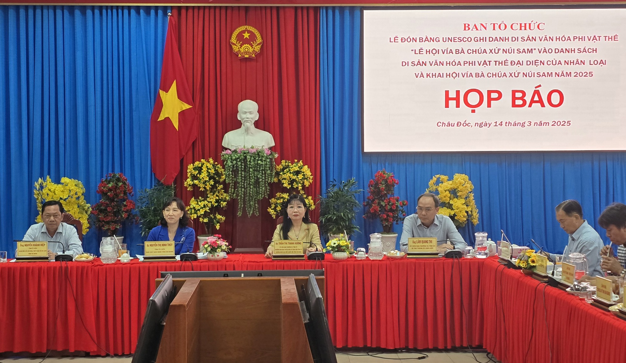 Lễ hội V&iacute;a B&agrave; Ch&uacute;a xứ n&uacute;i Sam v&agrave;o danh s&aacute;ch Di sản Văn h&oacute;a phi vật thể- Ảnh 1.