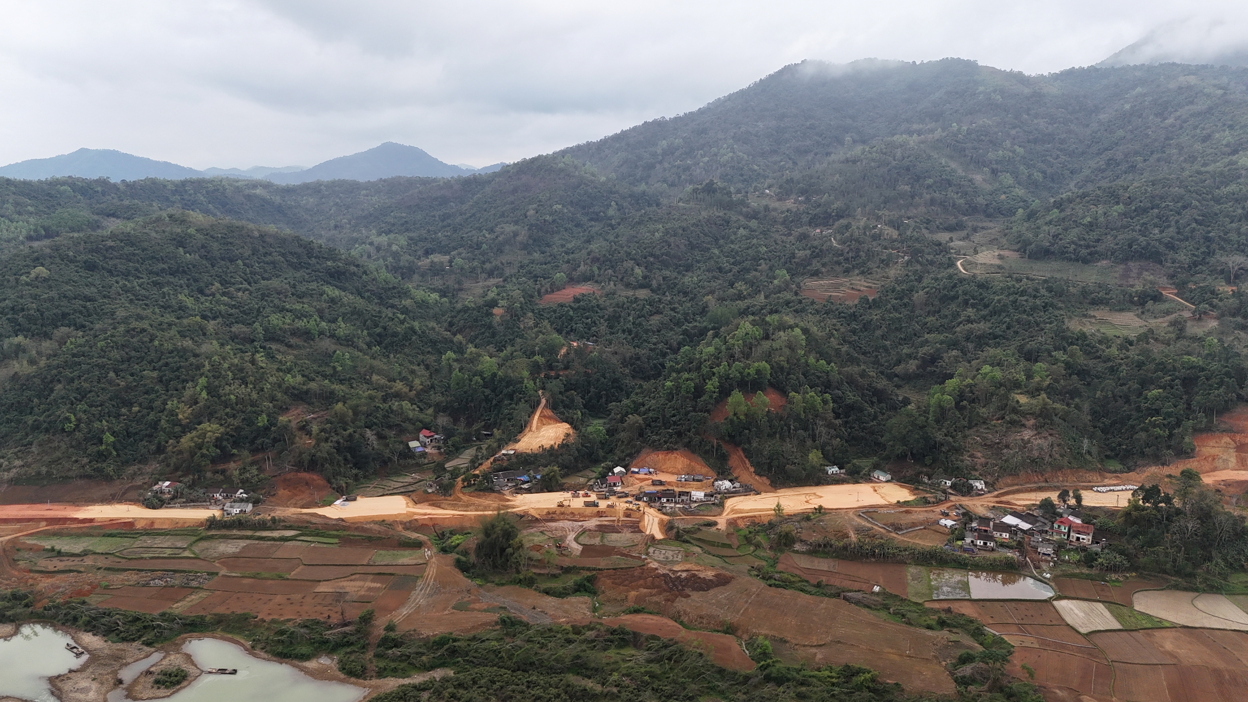 Chưa nhận bồi thường, h&agrave;ng chục hộ vẫn dỡ nh&agrave; phục vụ thi c&ocirc;ng cao tốc Đồng Đăng-Tr&agrave; Lĩnh- Ảnh 16.