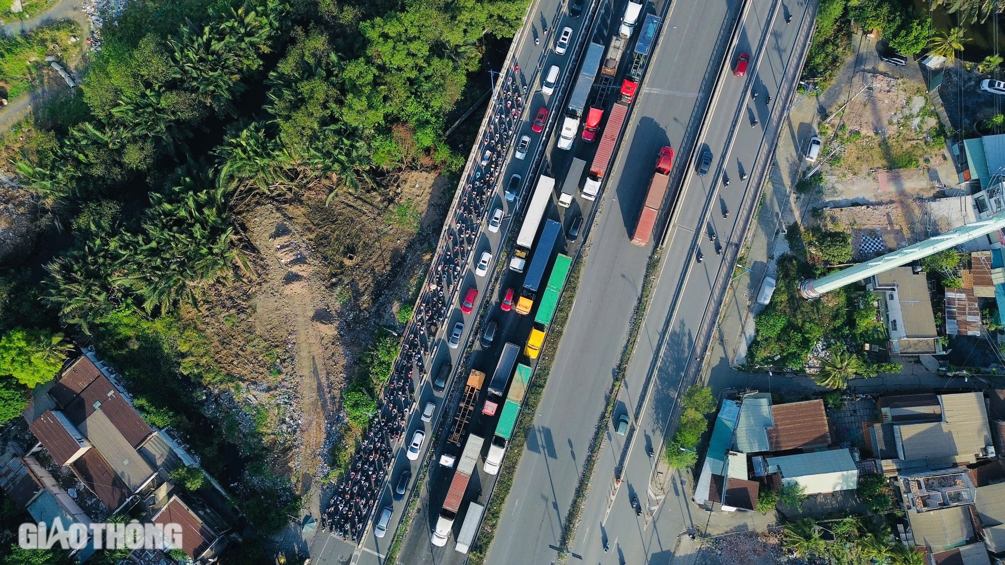 TP Thủ Đức cam kết bàn giao 100% mặt bằng làm nút giao Mỹ Thủy vào 30/4- Ảnh 4. TP Thủ Đức cam kết bàn giao 100% mặt bằng làm nút giao Mỹ Thủy vào 30/4- Ảnh 4.