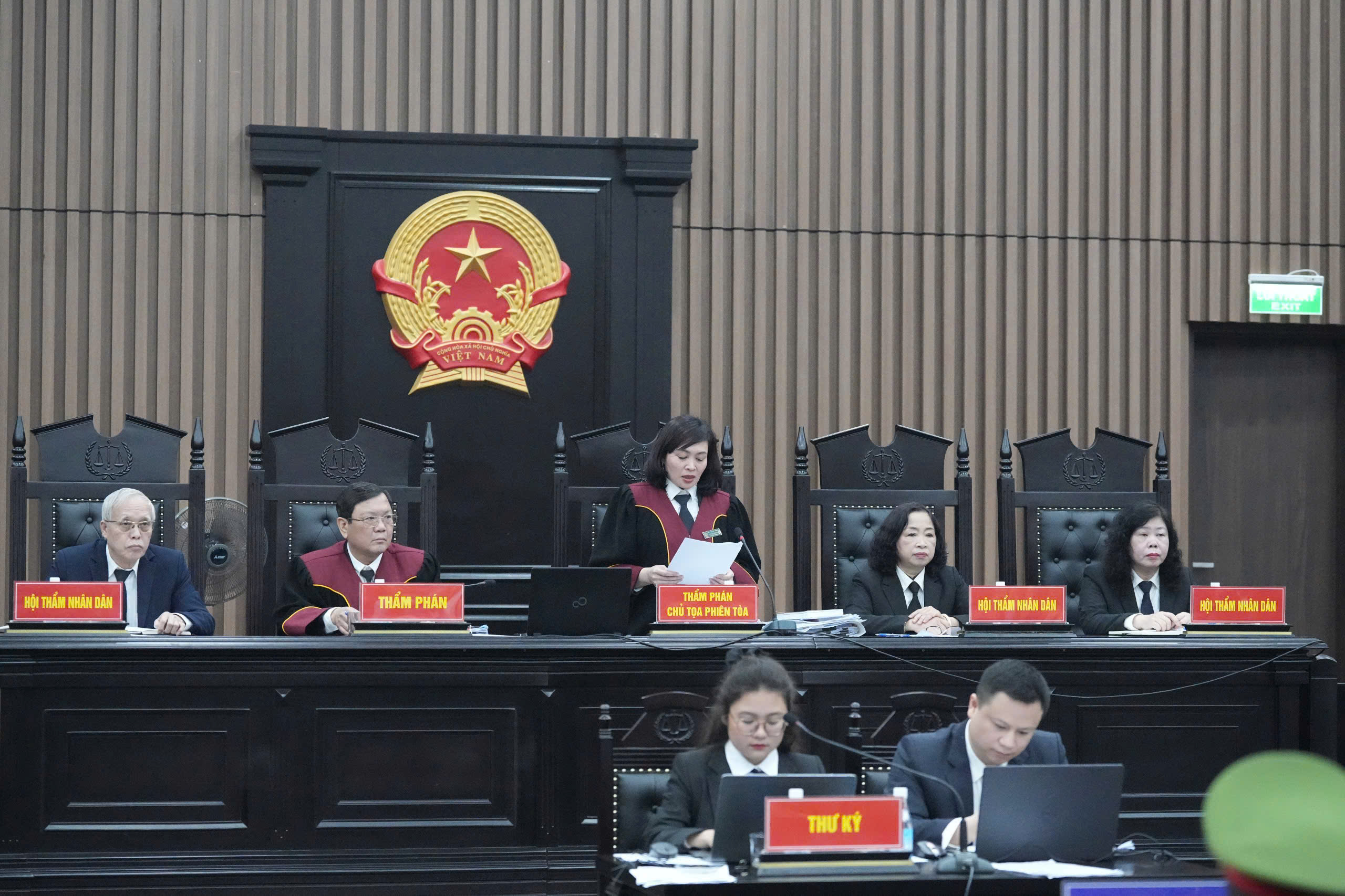 Vụ ch&aacute;y 56 người chết: Chủ chung cư mini lĩnh 12 năm t&ugrave;, bồi thường gần 24 tỷ đồng - Ảnh 1.