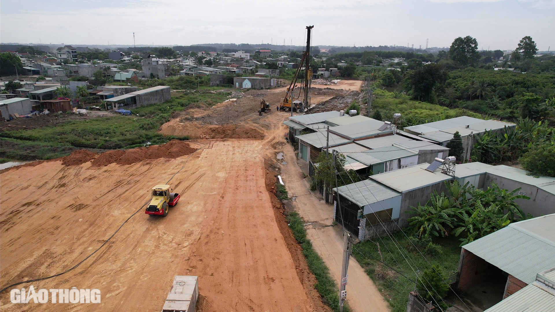 Cao tốc qua Đồng Nai: Bị chậm tiến độ, c&aacute;c nh&agrave; thầu cam kết g&igrave;?- Ảnh 3.