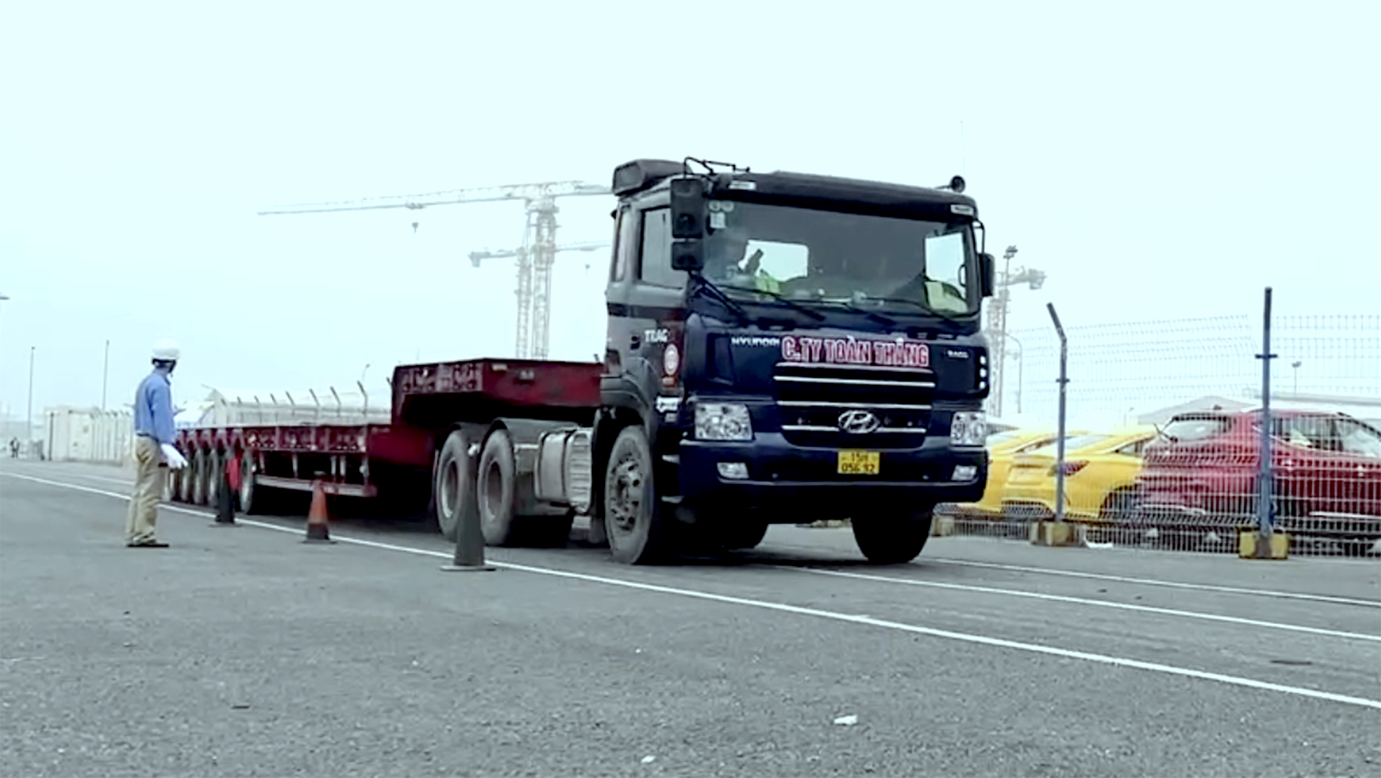 Gỡ kh&oacute; kiểm định xe si&ecirc;u trường, si&ecirc;u trọng- Ảnh 1.