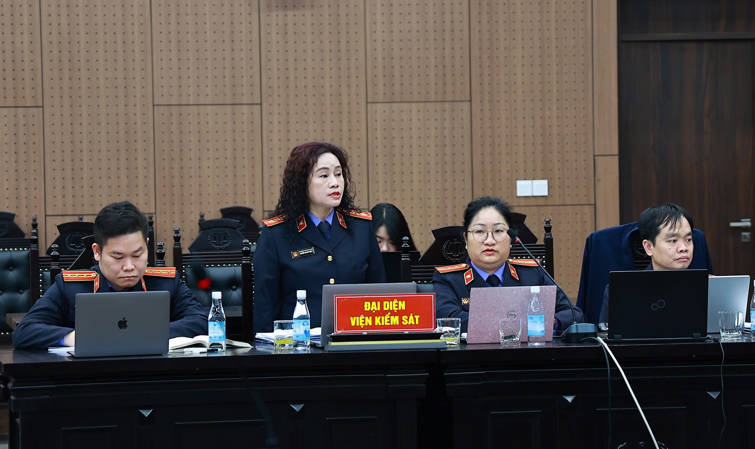 Cựu Chủ tịch AIC Nguyễn Thị Thanh Nh&agrave;n bị đề nghị th&ecirc;m 10-11 năm t&ugrave;- Ảnh 1.