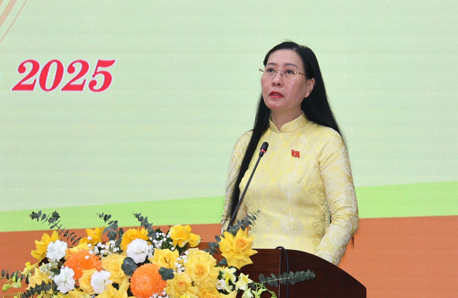 Quảng Ng&atilde;i hỗ trợ 100% chi ph&iacute; bồi thường dự &aacute;n nh&agrave; ở x&atilde; hội- Ảnh 2.