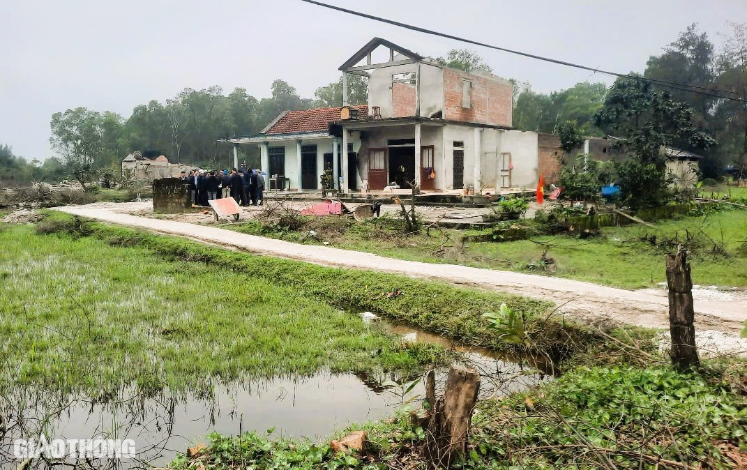 Chuyển mục đích sử dụng 9,2ha rừng để làm đường kết nối Cảng hàng không Quảng Trị với QL1- Ảnh 2. Chuyển mục đích sử dụng 9,2ha rừng để làm đường kết nối Cảng hàng không Quảng Trị với QL1- Ảnh 2.