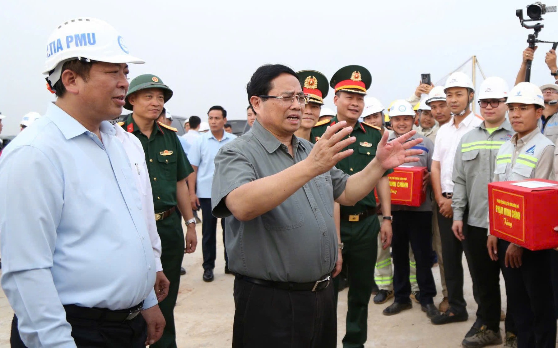 Thủ tướng: Bay thử nghiệm ở s&acirc;n bay Long Th&agrave;nh trong th&aacute;ng 12