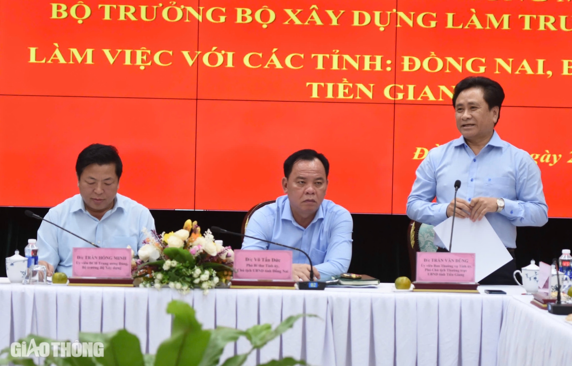 Bộ trưởng Trần Hồng Minh: Gỡ vướng mắc để c&aacute;c tỉnh tăng trưởng hai con số- Ảnh 5.