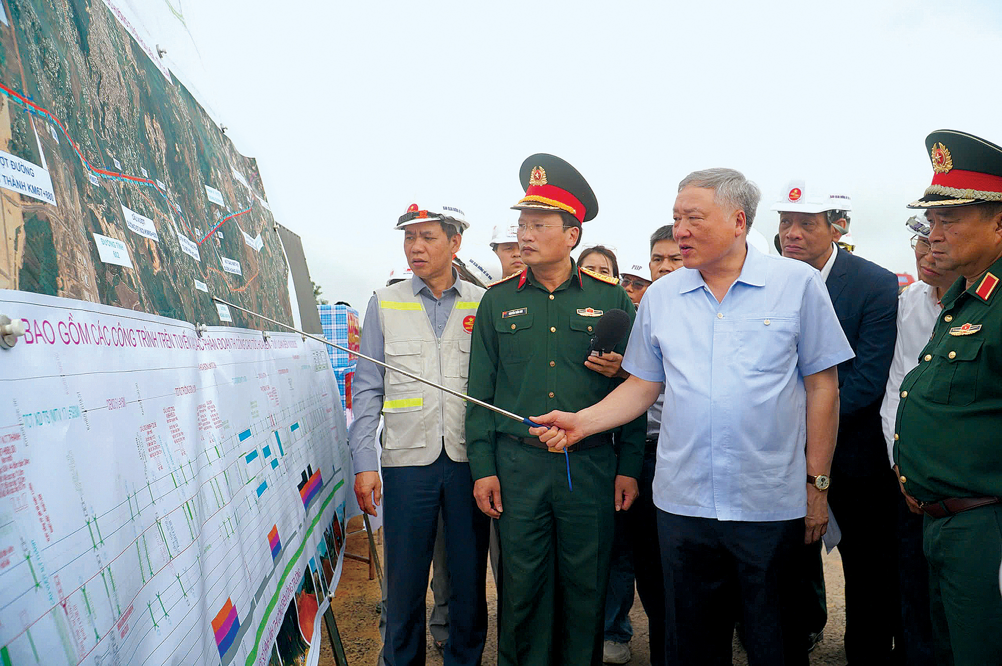 Th&aacute;o gỡ ba vướng mắc c&aacute;c dự &aacute;n giao th&ocirc;ng trọng điểm- Ảnh 2.