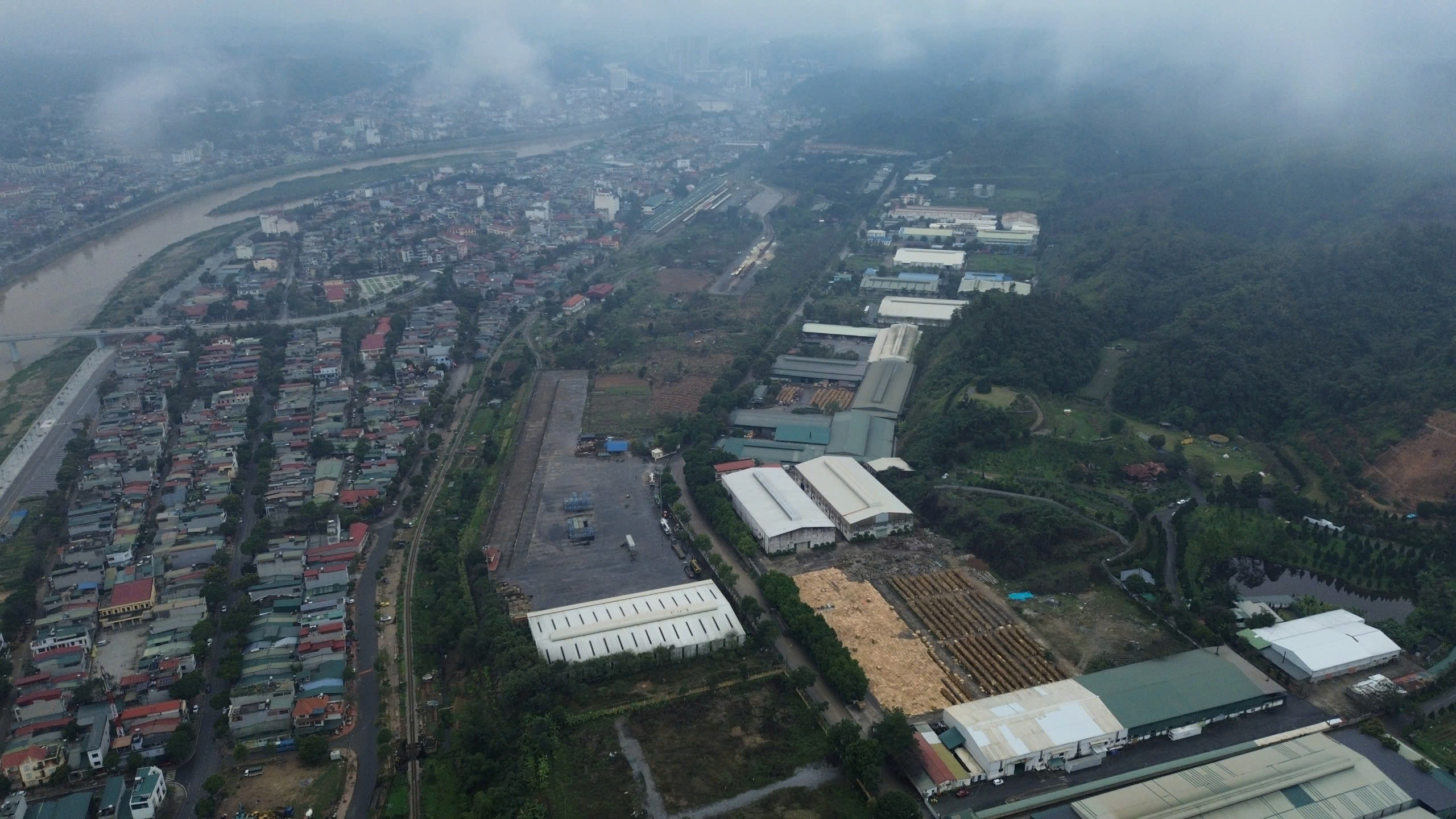 H&igrave;nh ảnh mới nhất của c&acirc;y cầu 450 tỷ đồng nối 2 bờ s&ocirc;ng Hồng ở L&agrave;o Cai- Ảnh 7.