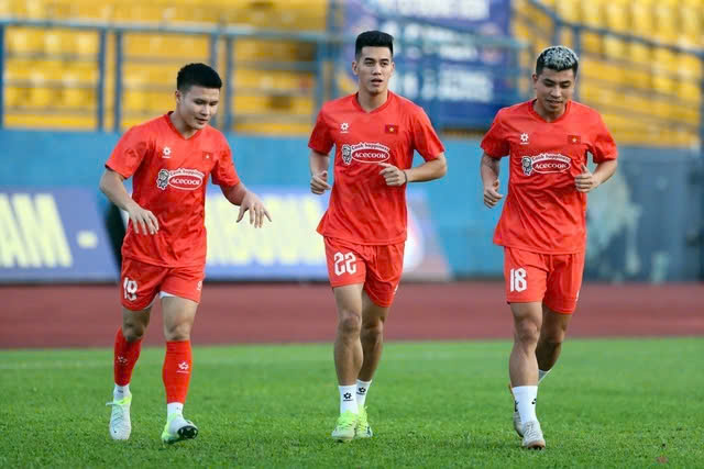 Tuyển Việt Nam nguy cơ mất “trọng pháo” ở trận ra quân vòng loại Asian Cup- Ảnh 1. Tuyển Việt Nam nguy cơ mất “trọng pháo” ở trận ra quân vòng loại Asian Cup- Ảnh 1.