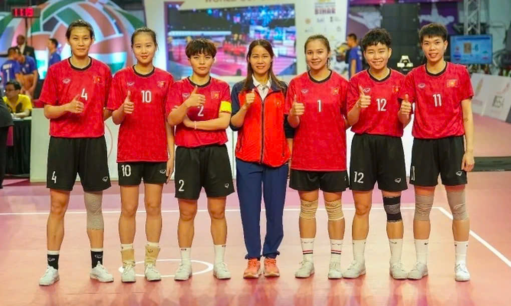 Thắng kịch t&iacute;nh Th&aacute;i Lan, cầu m&acirc;y nữ Việt Nam lần đầu v&ocirc; địch World Cup- Ảnh 1.