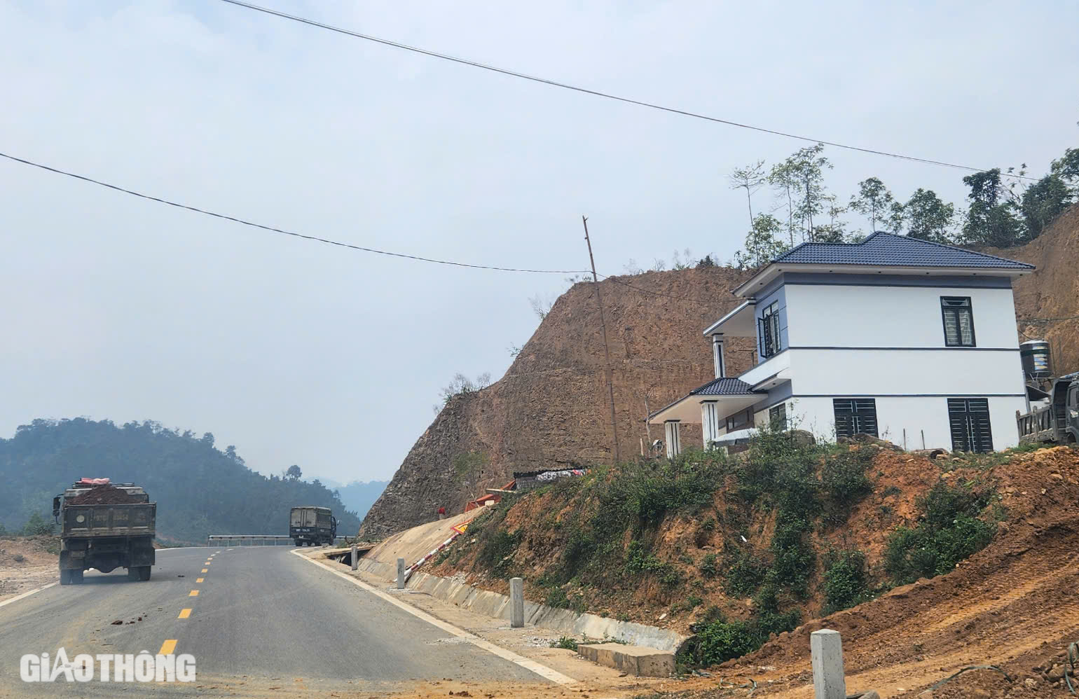 To&agrave;n cảnh tuyến đường 2.300 tỷ đồng đẹp nhất Bắc Kạn sau 4 năm thi c&ocirc;ng- Ảnh 11.