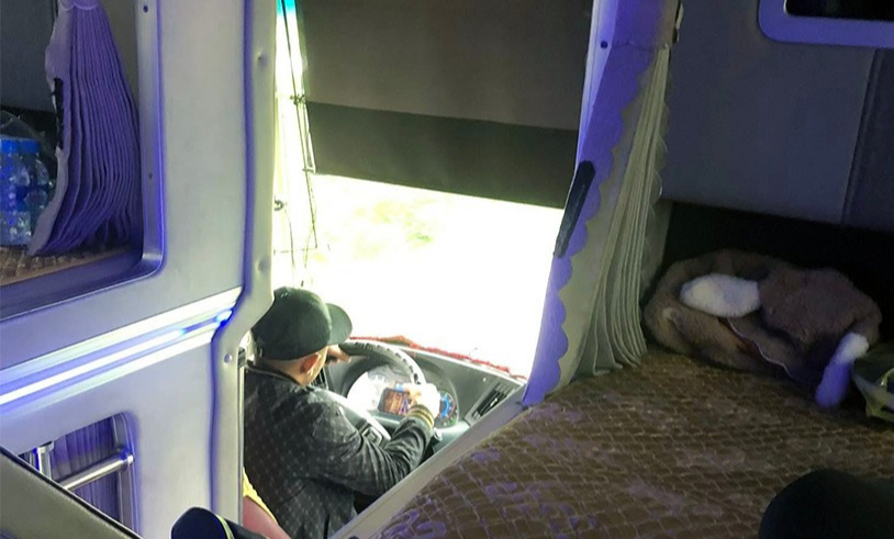 C&aacute;c nh&agrave; xe nhận chỉ đạo "n&oacute;ng" sau vụ t&agrave;i xế vừa l&aacute;i xe kh&aacute;ch vừa chơi game- Ảnh 1.