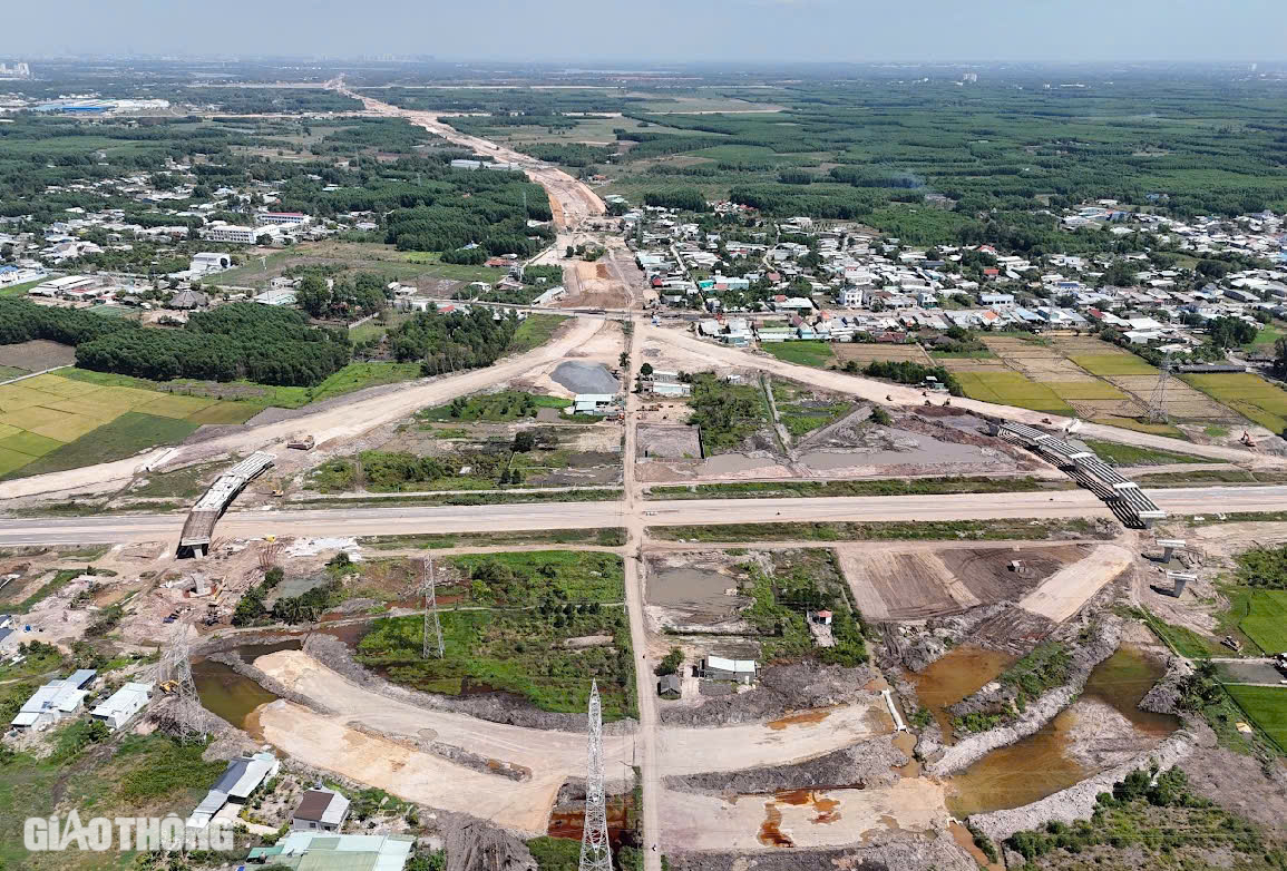 Một nh&agrave; thầu thi c&ocirc;ng V&agrave;nh đai 3 TP.HCM qua Đồng Nai bị ph&ecirc; b&igrave;nh- Ảnh 1.