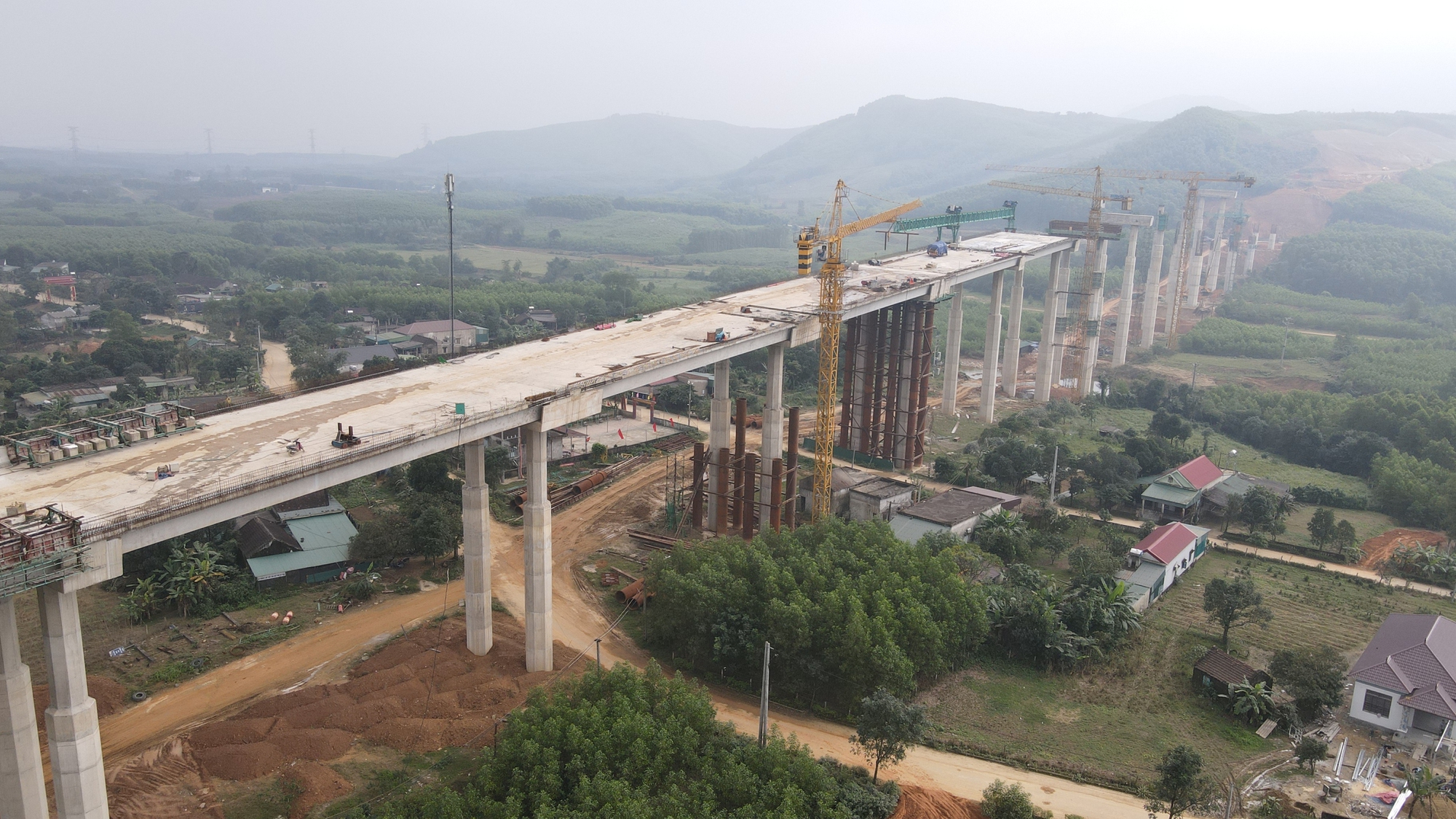 Ngắm cao tốc Bắc - Nam qua Quảng B&igrave;nh sau 2 năm thi c&ocirc;ng- Ảnh 5.