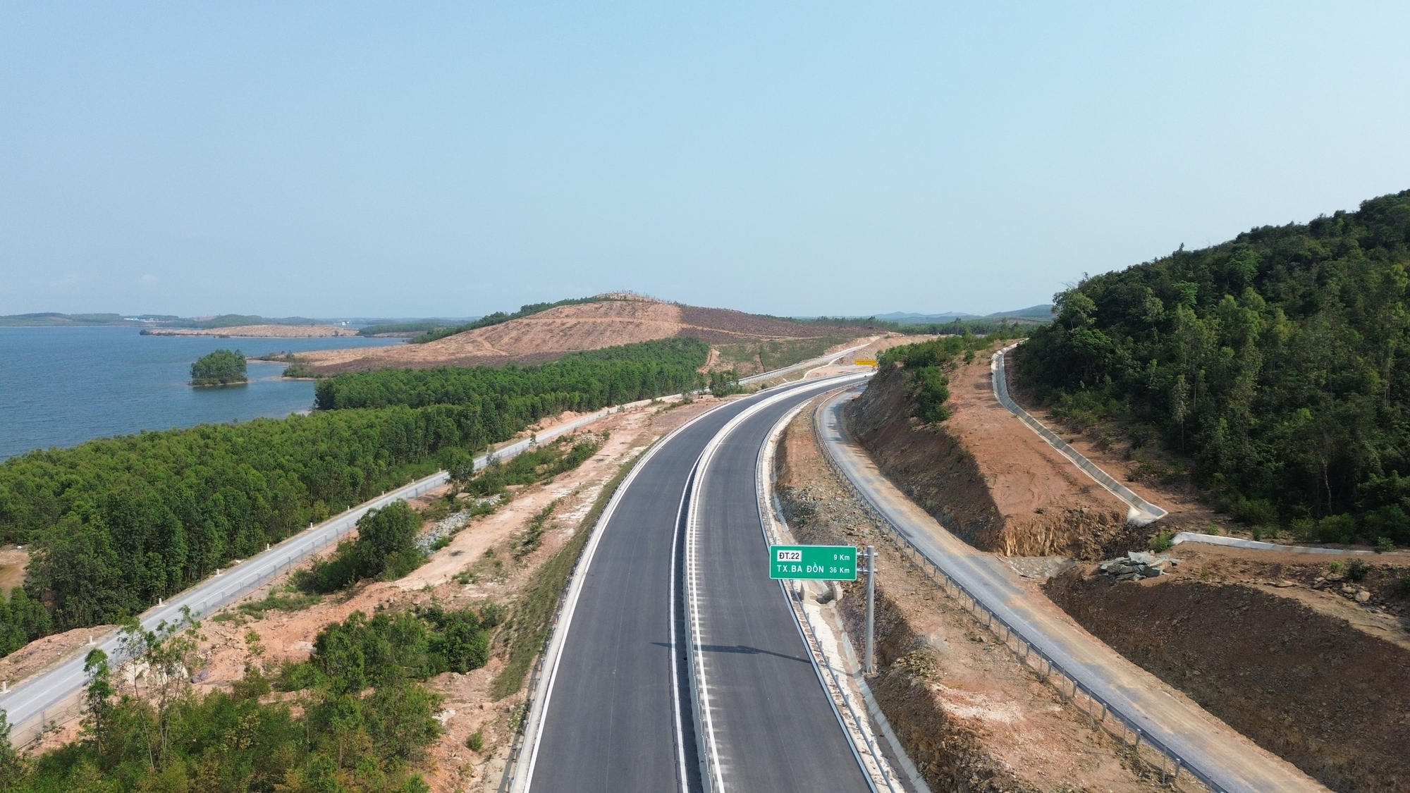 Ngắm cao tốc Bắc - Nam qua Quảng B&igrave;nh sau 2 năm thi c&ocirc;ng- Ảnh 6.