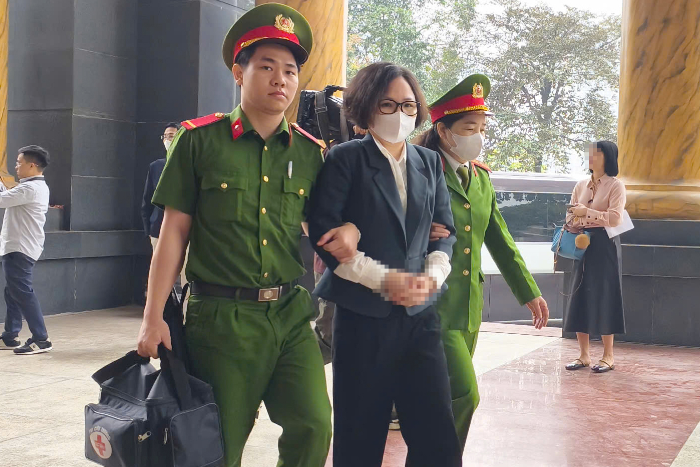 &Ocirc;ng Trịnh Văn Quyết bệnh nặng nguy cơ tử vong cao, t&ograve;a ho&atilde;n xử ph&uacute;c thẩm- Ảnh 1.