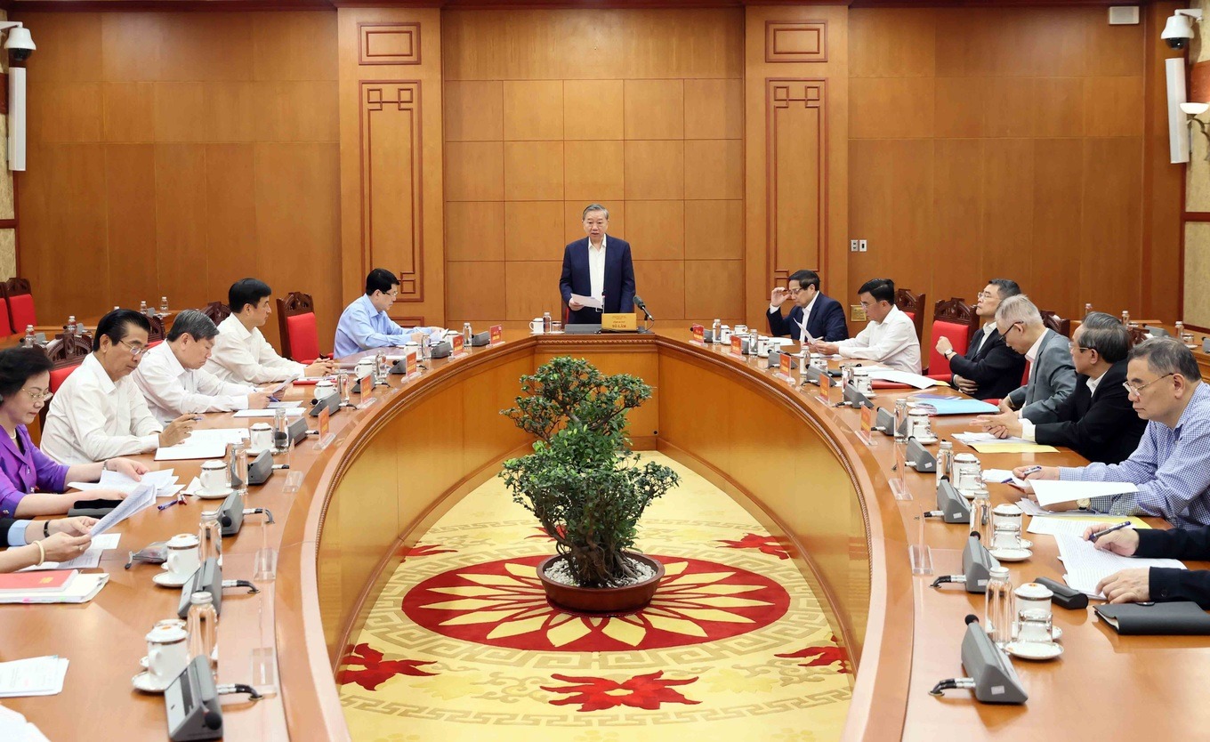 Tổng B&iacute; thư: Nh&acirc;n sự, cơ cấu Trung ương kho&aacute; XIV phải gắn với tinh gọn bộ m&aacute;y- Ảnh 2.