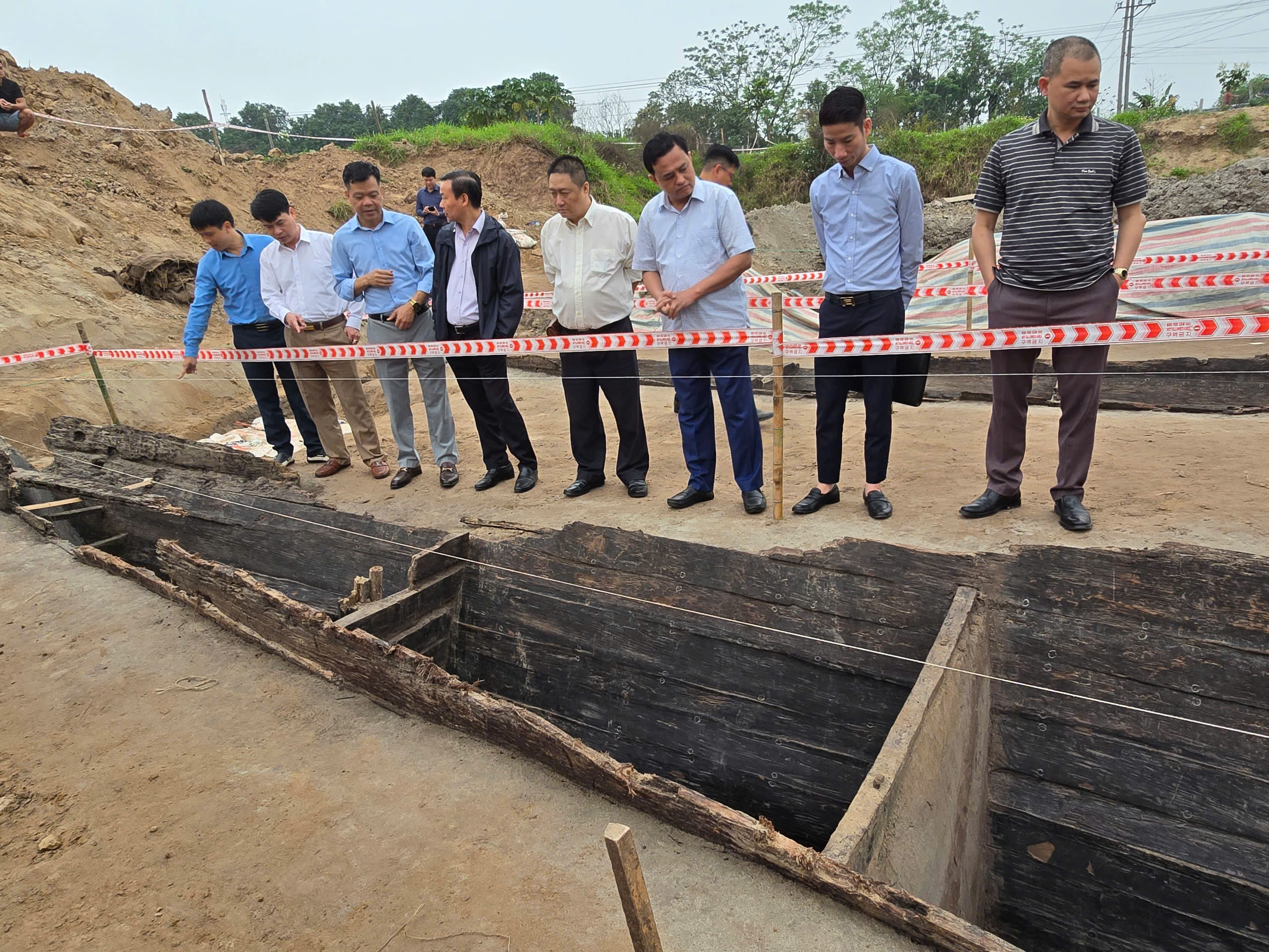 Đề xuất biện pháp bảo vệ 2 thuyền cổ vừa khai quật ở Bắc Ninh- Ảnh 4. Đề xuất biện pháp bảo vệ 2 thuyền cổ vừa khai quật ở Bắc Ninh- Ảnh 4.