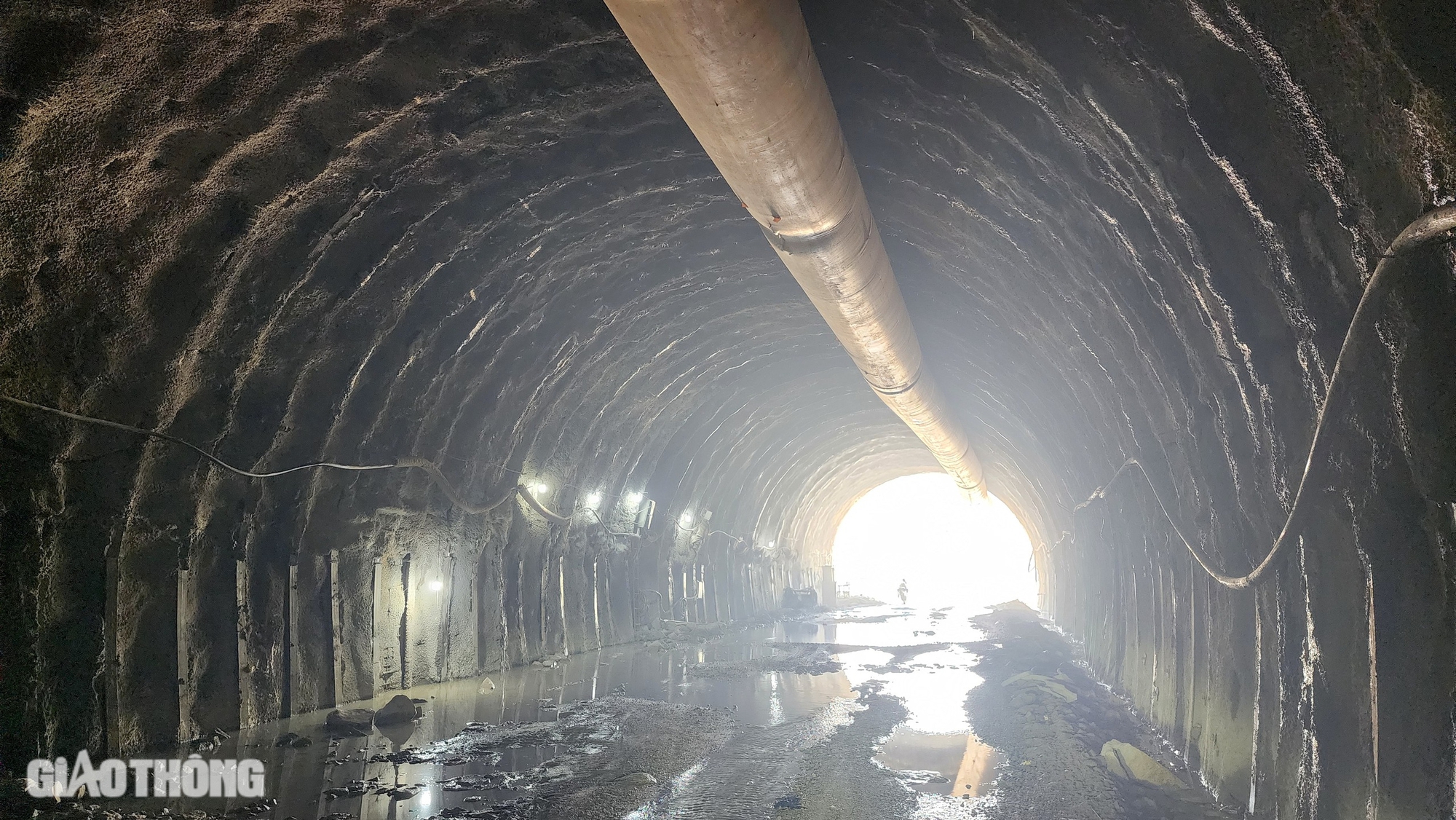 Hầm Phượng Ho&agrave;ng tr&ecirc;n cao tốc Kh&aacute;nh H&ograve;a - Bu&ocirc;n Ma Thuột hiện thi c&ocirc;ng ra sao?- Ảnh 11.