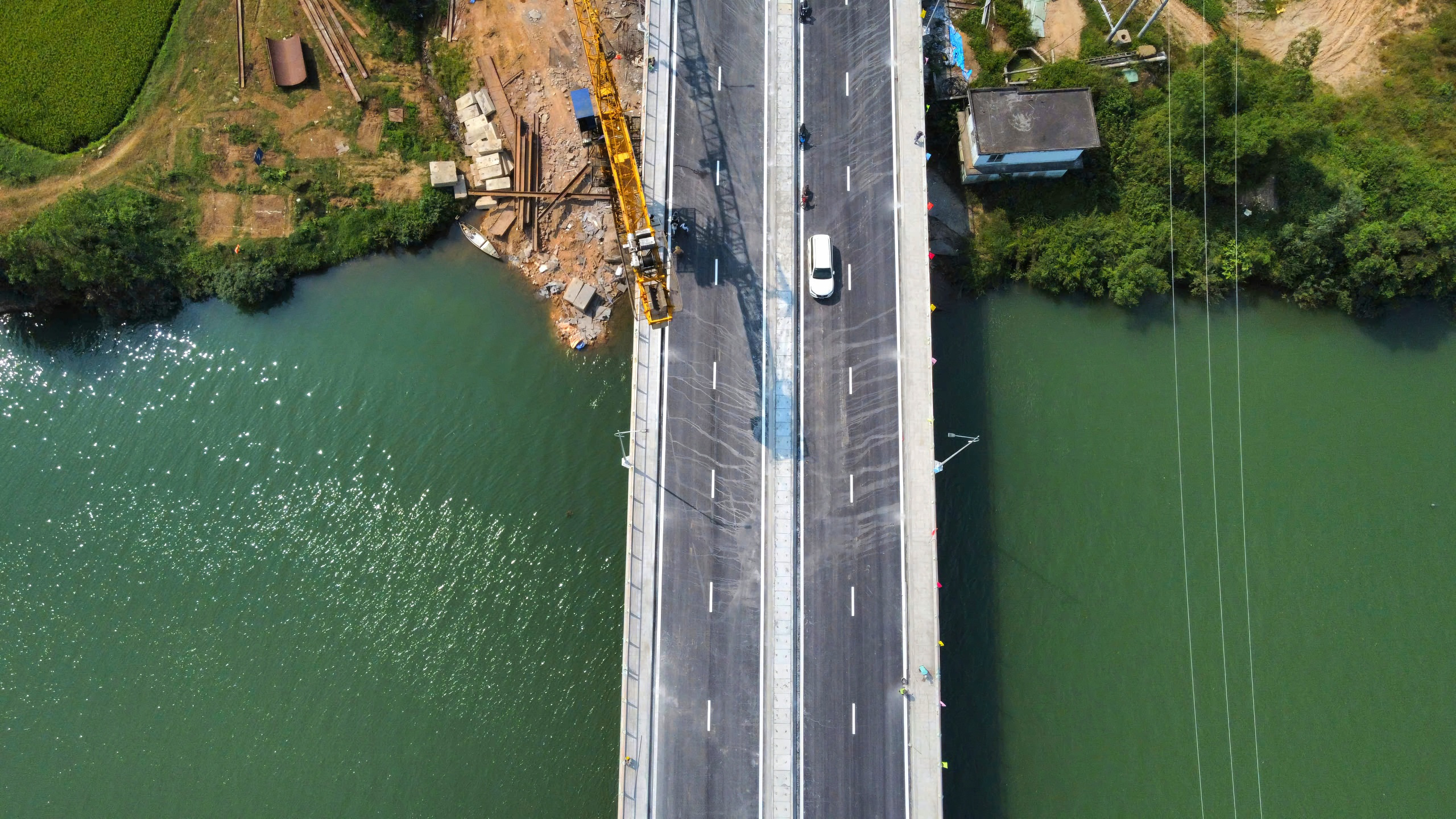 Cận cảnh cầu Quảng Đ&agrave; kết nối Đ&agrave; Nẵng - Quảng Nam vừa th&ocirc;ng xe kỹ thuật- Ảnh 8.