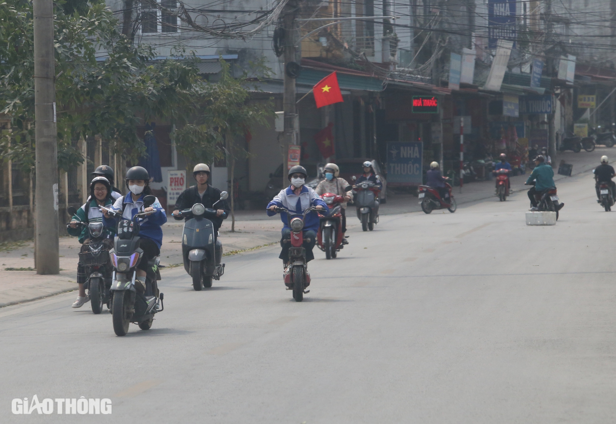 Bắc Kạn: Tăng cường tuy&ecirc;n truyền, xử l&yacute; học sinh vi phạm giao th&ocirc;ng- Ảnh 2.
