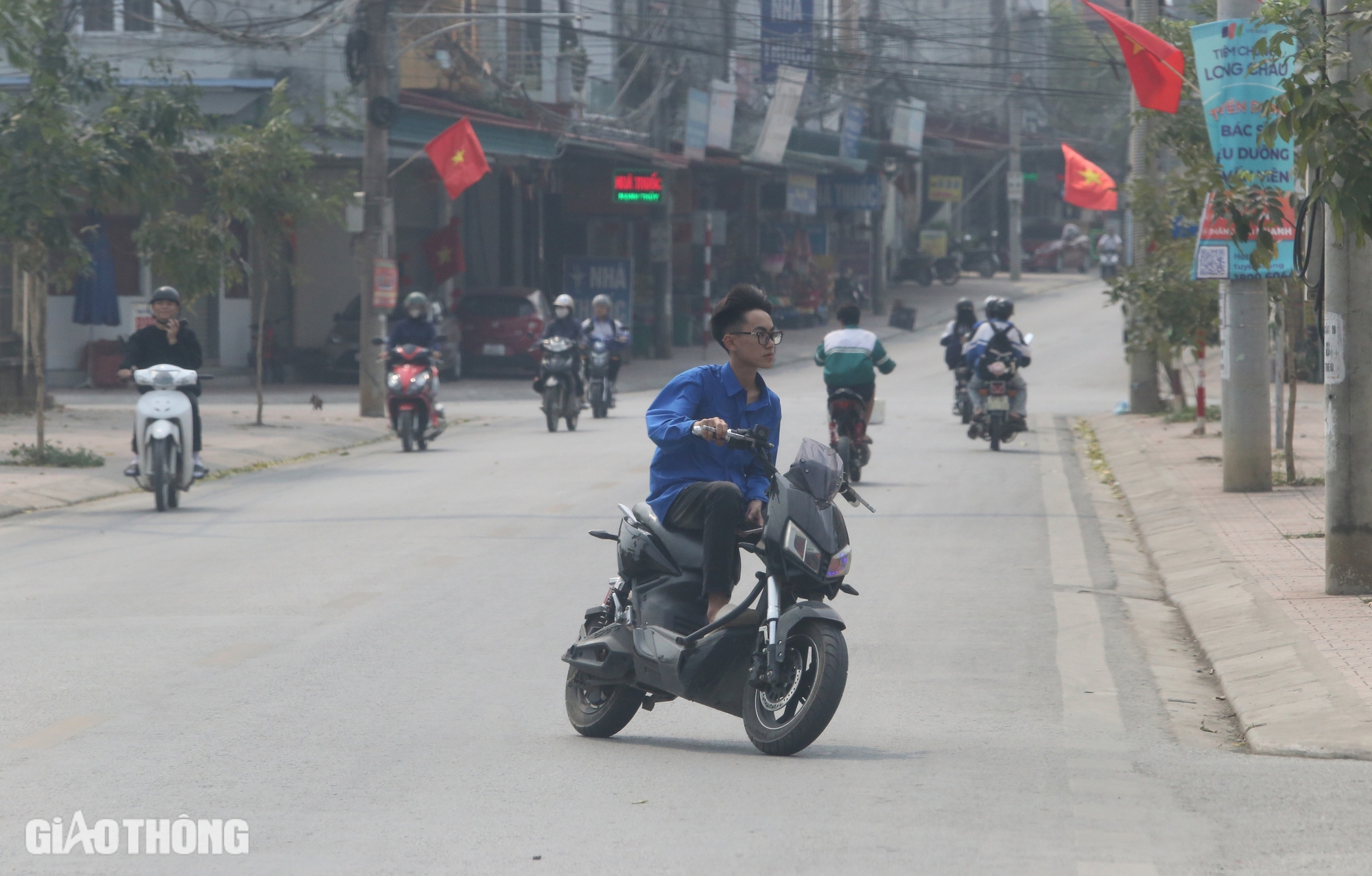 Bắc Kạn: Tăng cường tuy&ecirc;n truyền, xử l&yacute; học sinh vi phạm giao th&ocirc;ng- Ảnh 9.