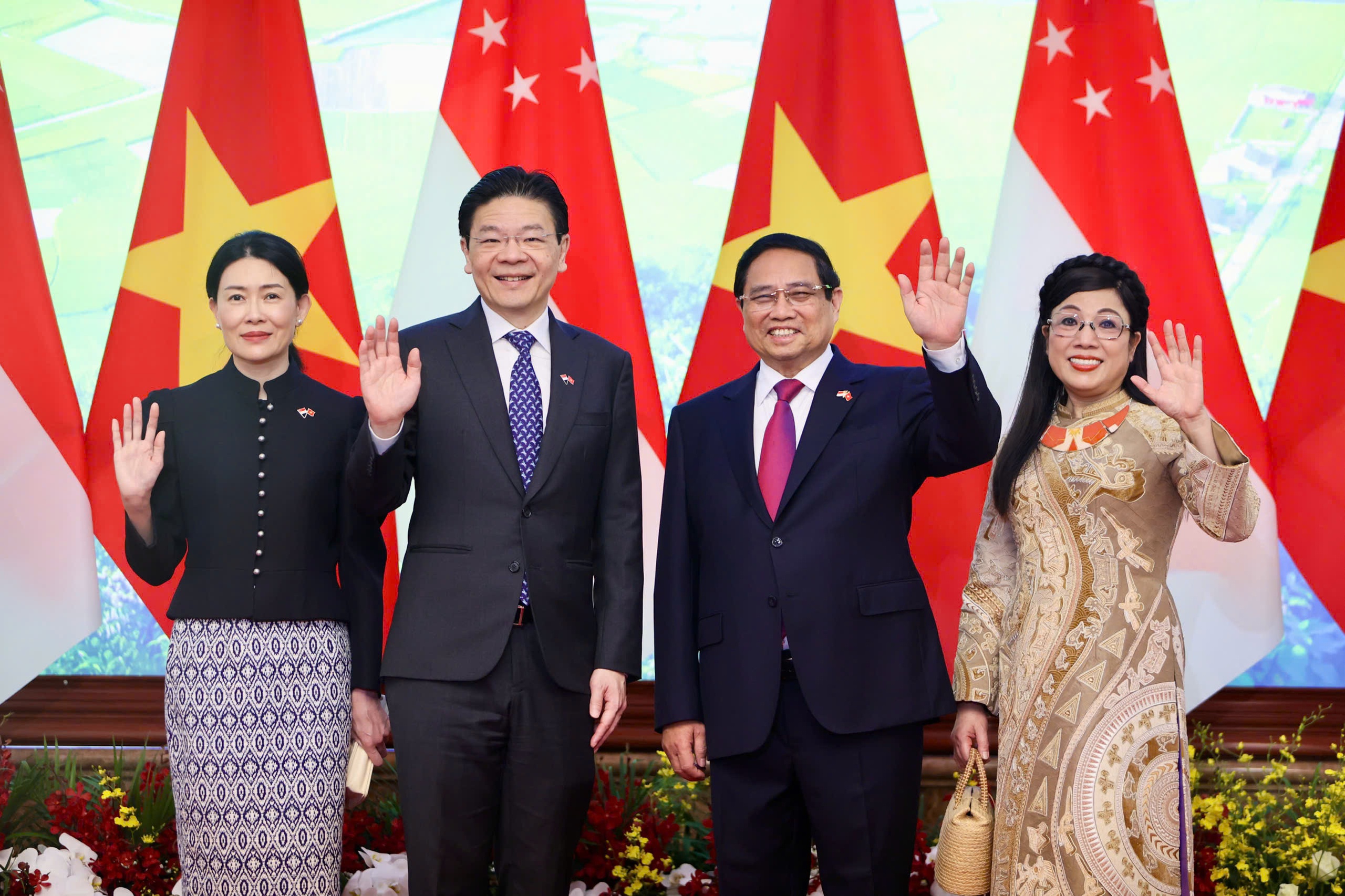 Thủ tướng Phạm Minh Ch&iacute;nh chủ tr&igrave; lễ đ&oacute;n ch&iacute;nh thức Thủ tướng Singapore Lawrence Wong- Ảnh 6.