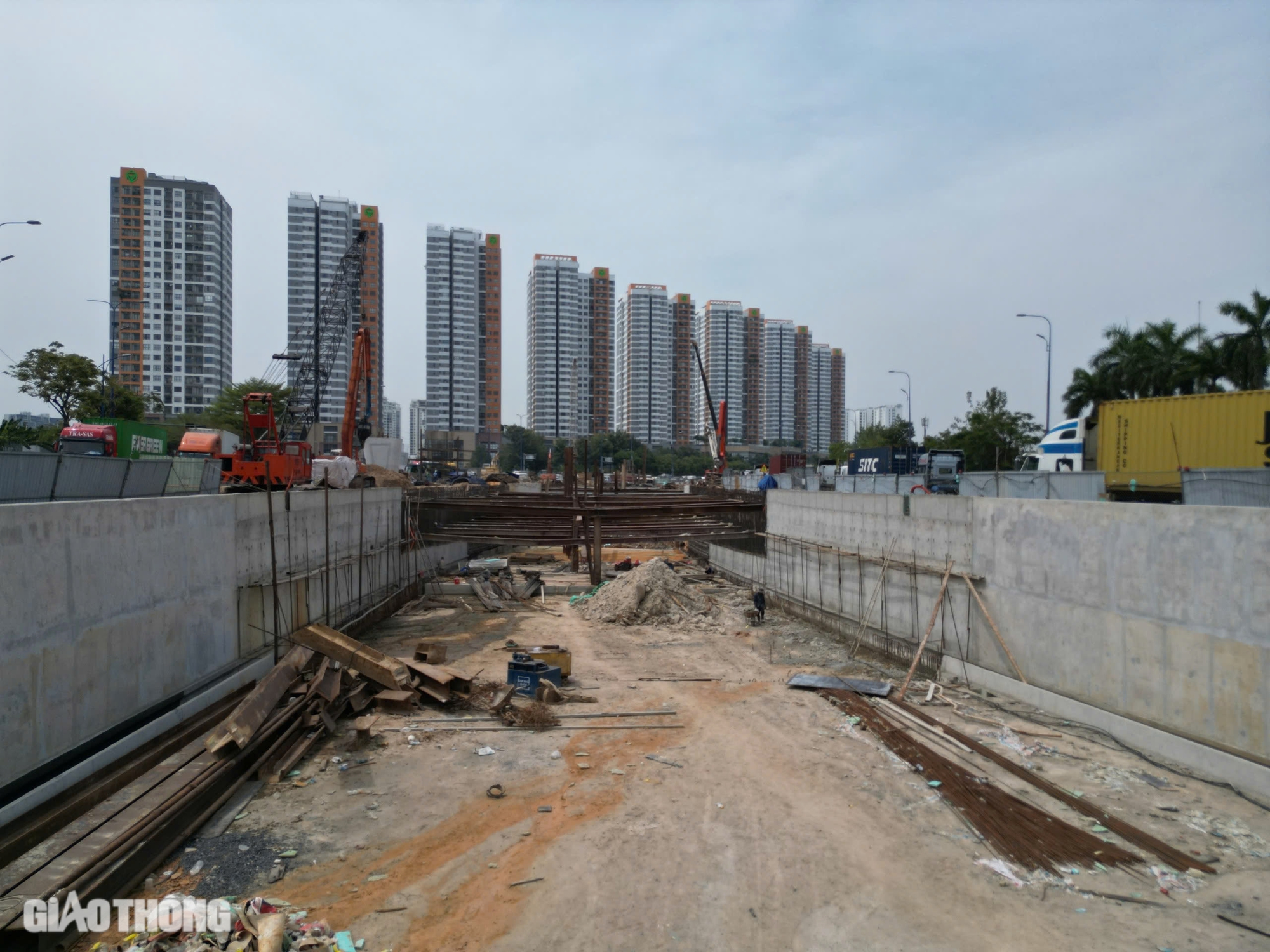 Ngắm hầm chui tại n&uacute;t giao ho&agrave;nh tr&aacute;ng nhất TP.HCM sắp th&ocirc;ng xe- Ảnh 10.