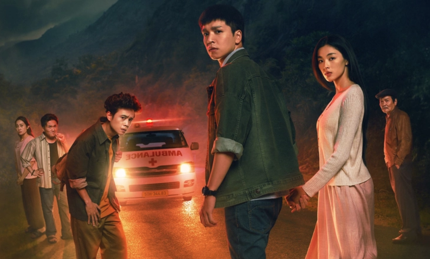 Phim "&Acirc;m dương lộ" bị k&ecirc;u gọi tẩy chay sau vụ d&ugrave;ng xe cứu thương chở diễn vi&ecirc;n- Ảnh 4.