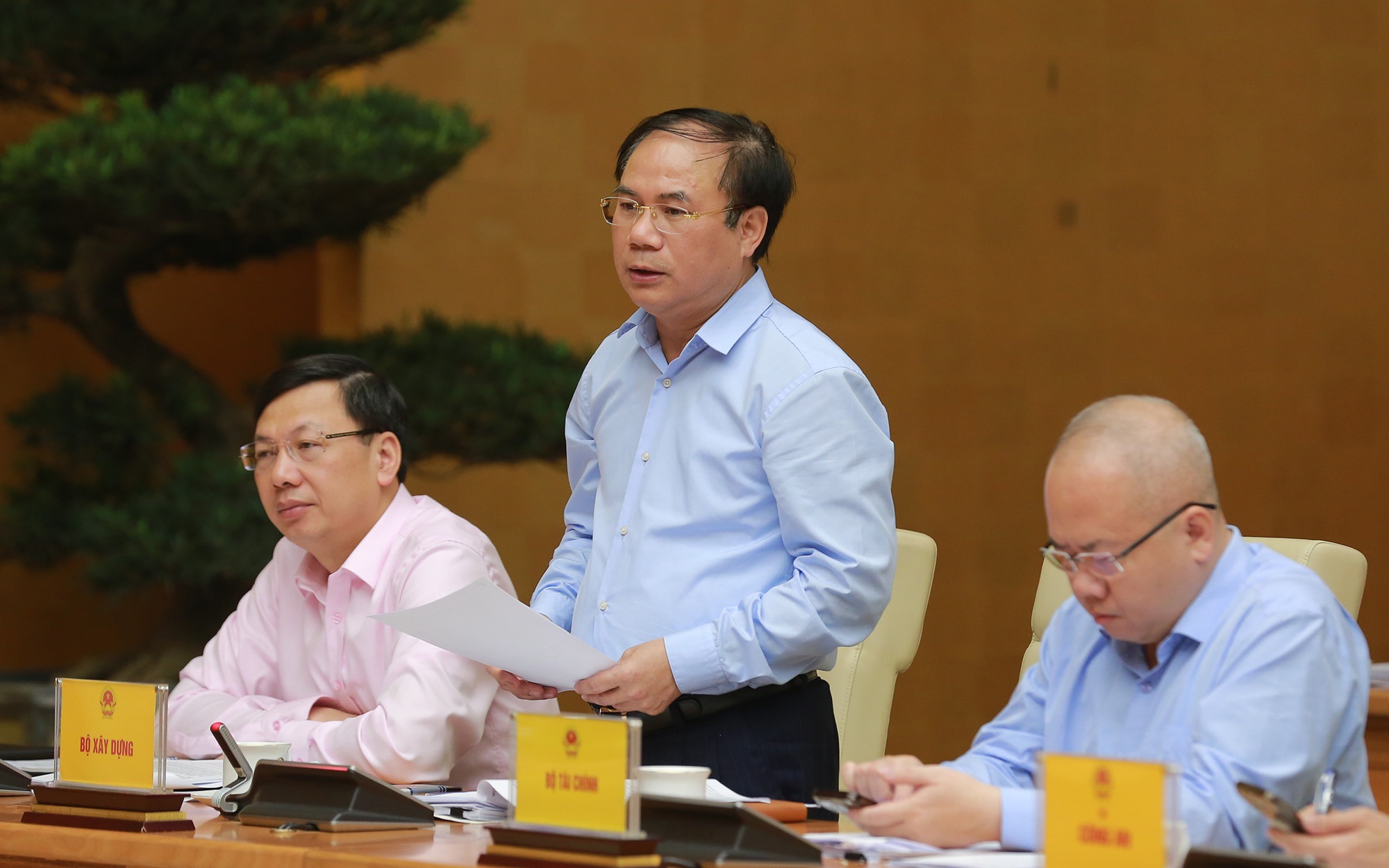 Ph&oacute; thủ tướng: &Ocirc; nhiễm kh&ocirc;ng kh&iacute; nghi&ecirc;m trọng, kh&ocirc;ng c&ograve;n thời gian b&agrave;n luận- Ảnh 4.