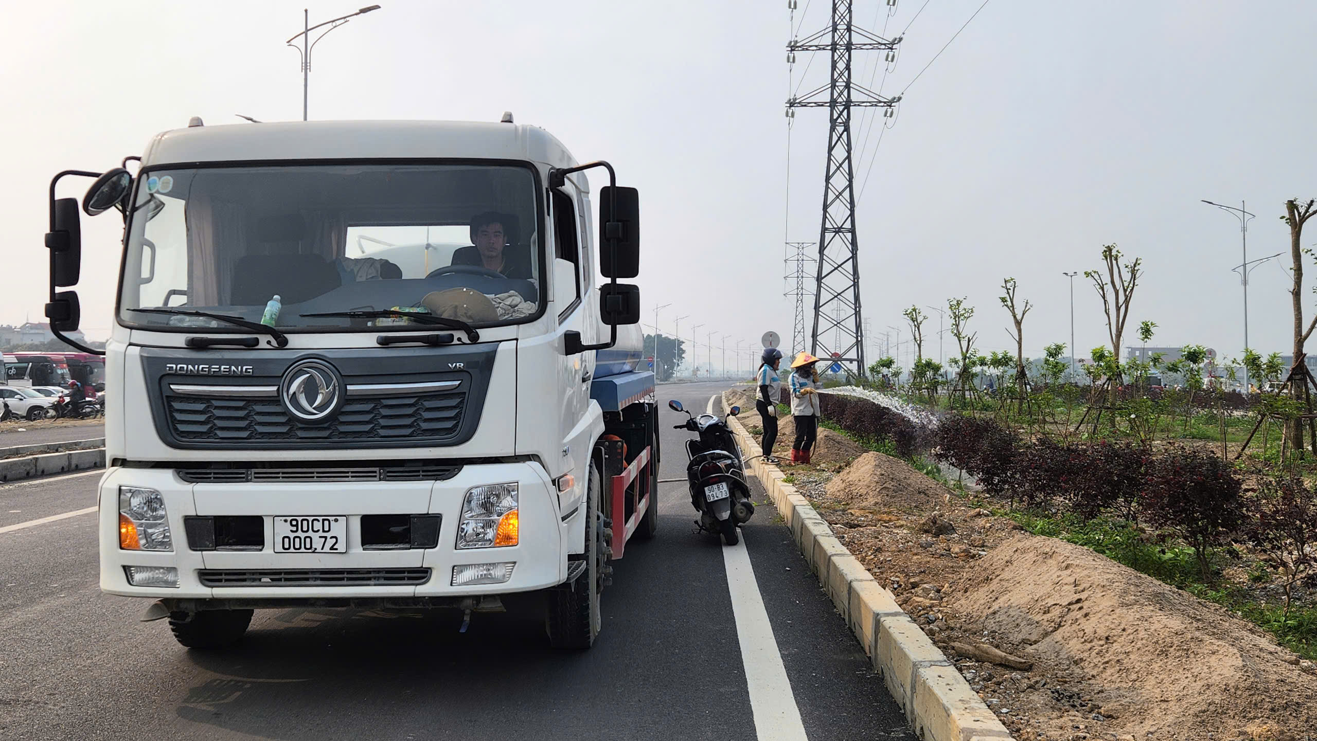 Hết vướng mặt bằng, đường h&agrave;nh lang Đ&ocirc;ng T&acirc;y 3.700 tỷ ở H&agrave; Nam băng về đ&iacute;ch- Ảnh 5.