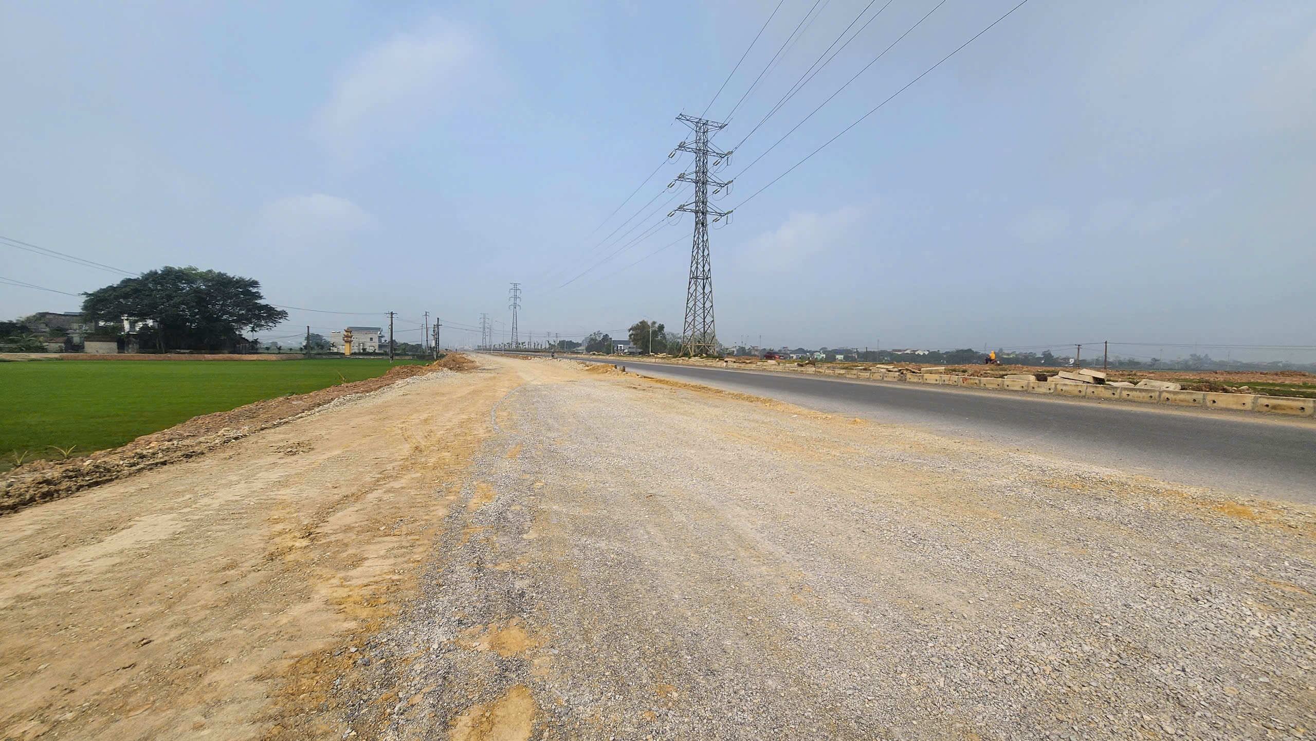 Hết vướng mặt bằng, đường h&agrave;nh lang Đ&ocirc;ng T&acirc;y 3.700 tỷ ở H&agrave; Nam băng về đ&iacute;ch- Ảnh 14.