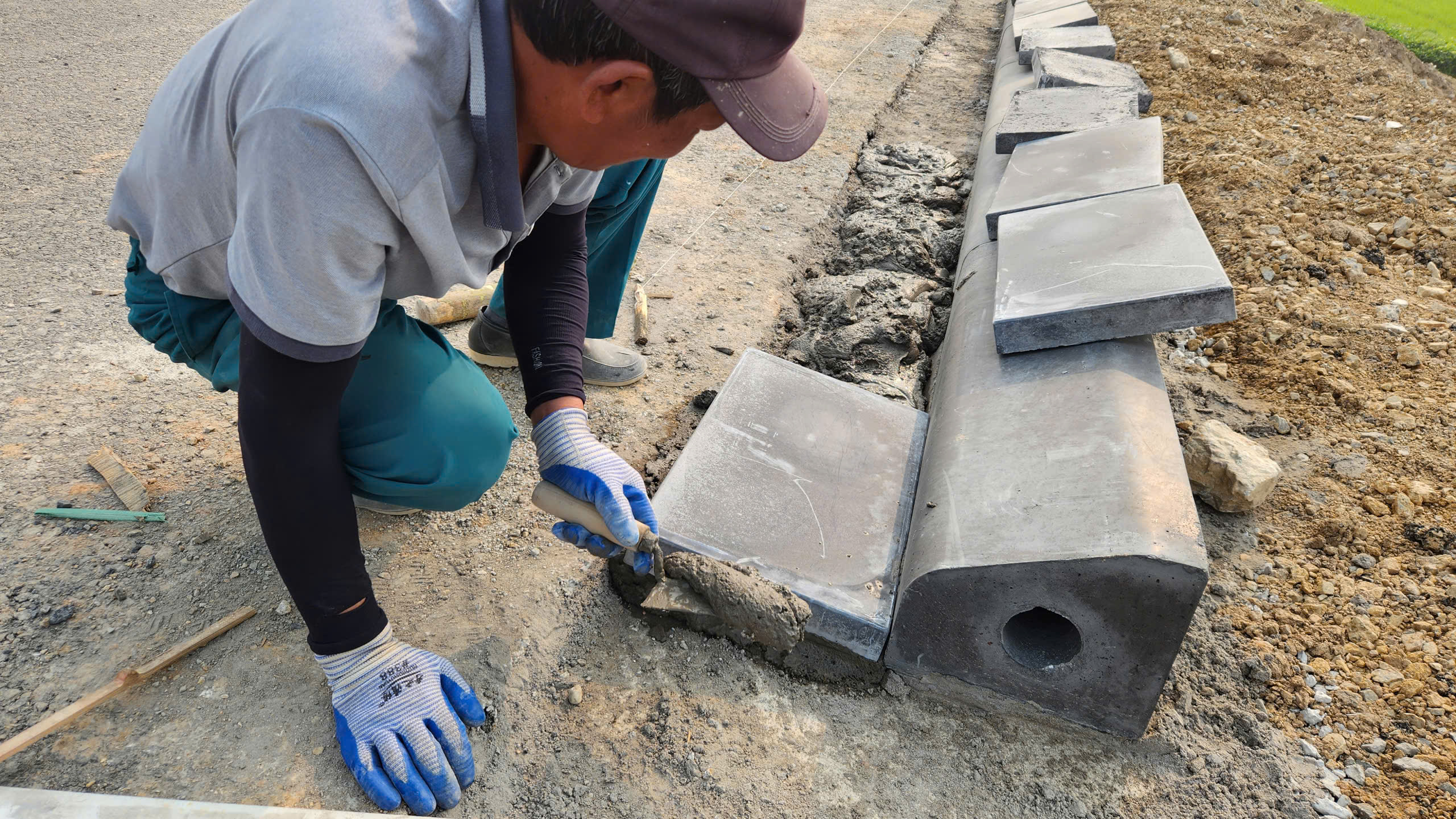 Hết vướng mặt bằng, đường h&agrave;nh lang Đ&ocirc;ng T&acirc;y 3.700 tỷ ở H&agrave; Nam băng về đ&iacute;ch- Ảnh 9.