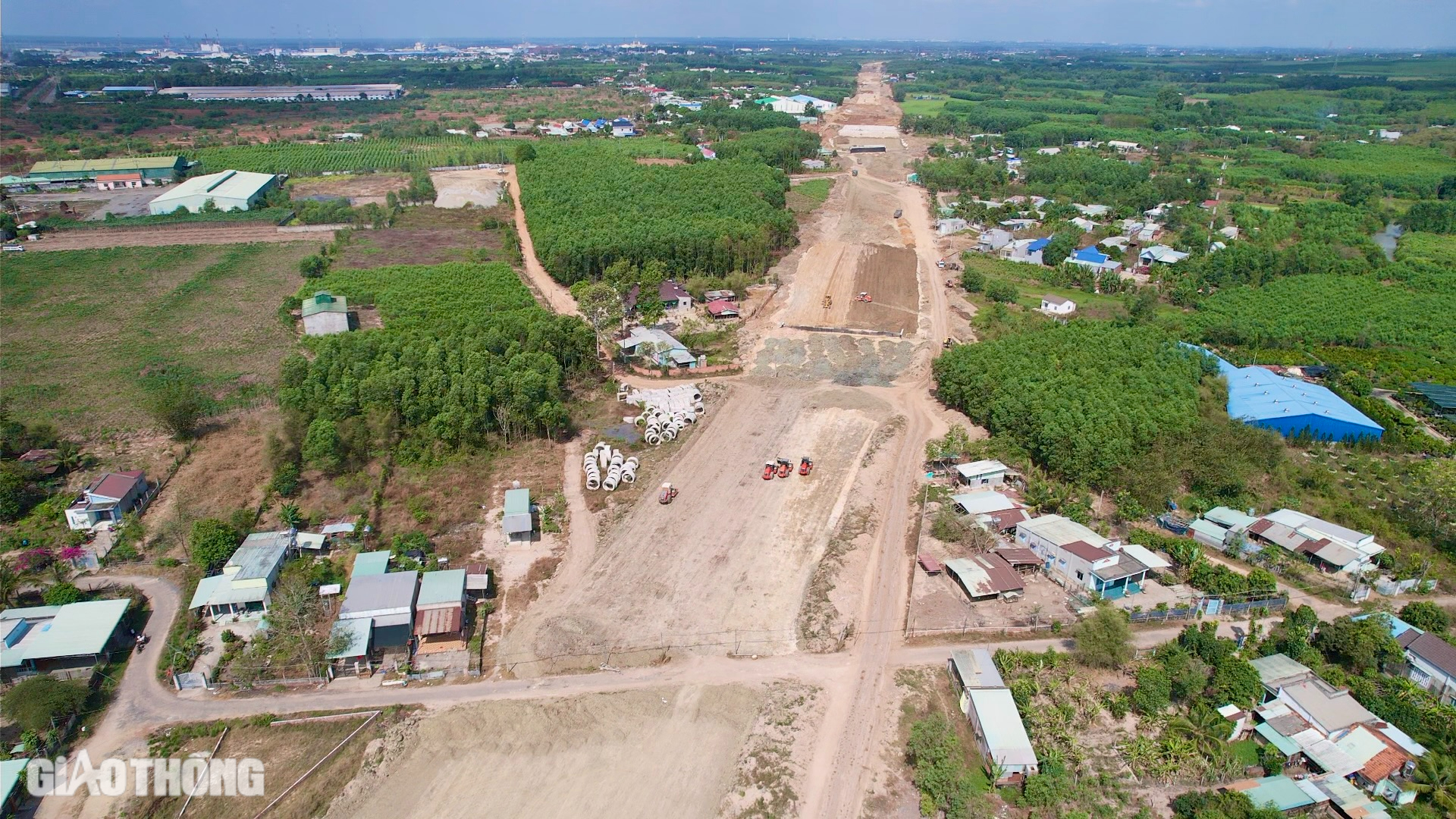 Hai nhà thầu ở cao tốc Biên Hòa - Vũng Tàu bị điểm danh vì thi công ì ạch- Ảnh 6. Hai nhà thầu ở cao tốc Biên Hòa - Vũng Tàu bị điểm danh vì thi công ì ạch- Ảnh 6.