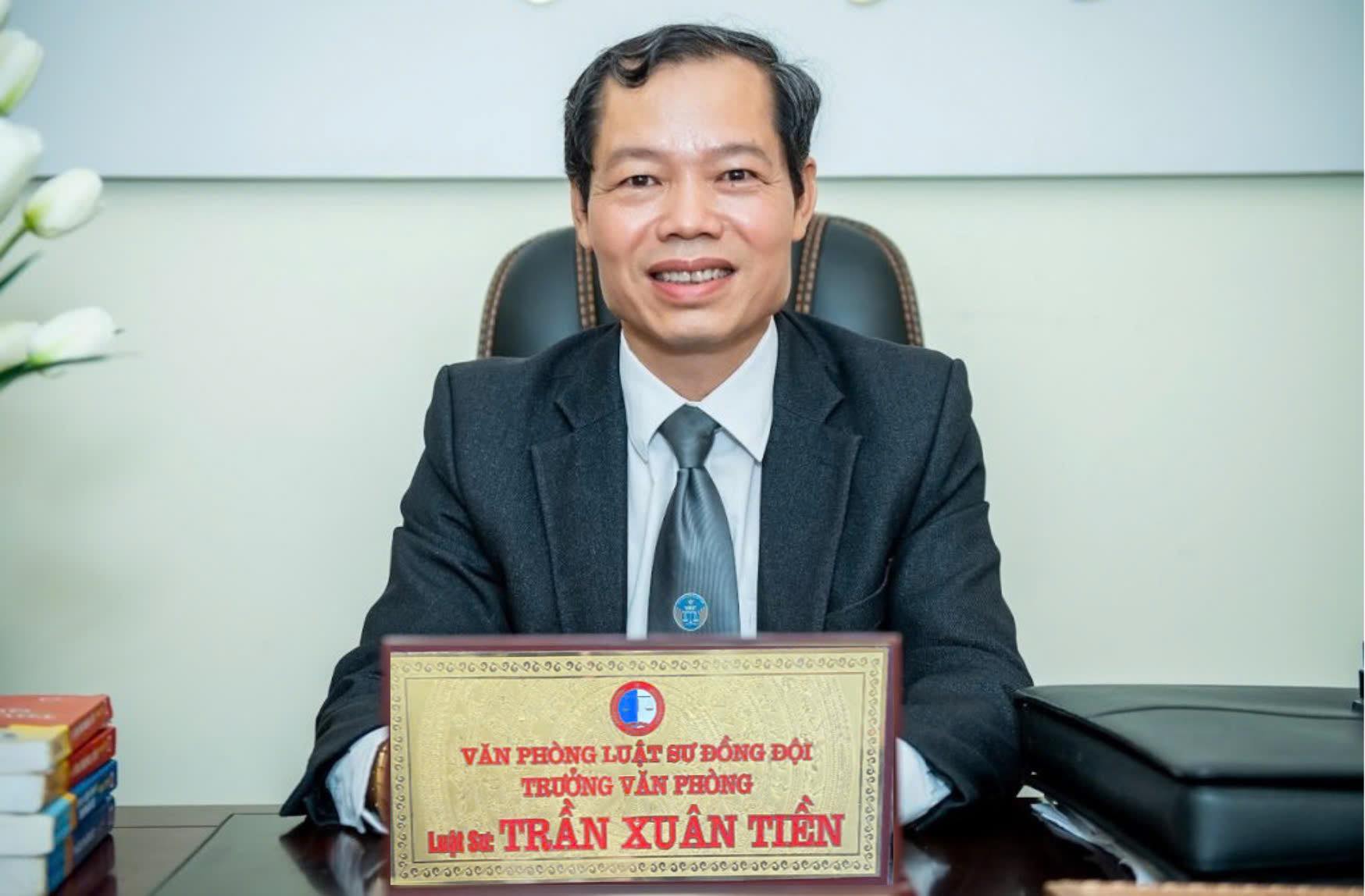 Họa sĩ đòi tranh sau triển lãm ở Anh: Giám tuyển Trần Lương và luật sư lên tiếng- Ảnh 3. Họa sĩ đòi tranh sau triển lãm ở Anh: Giám tuyển Trần Lương và luật sư lên tiếng- Ảnh 3.